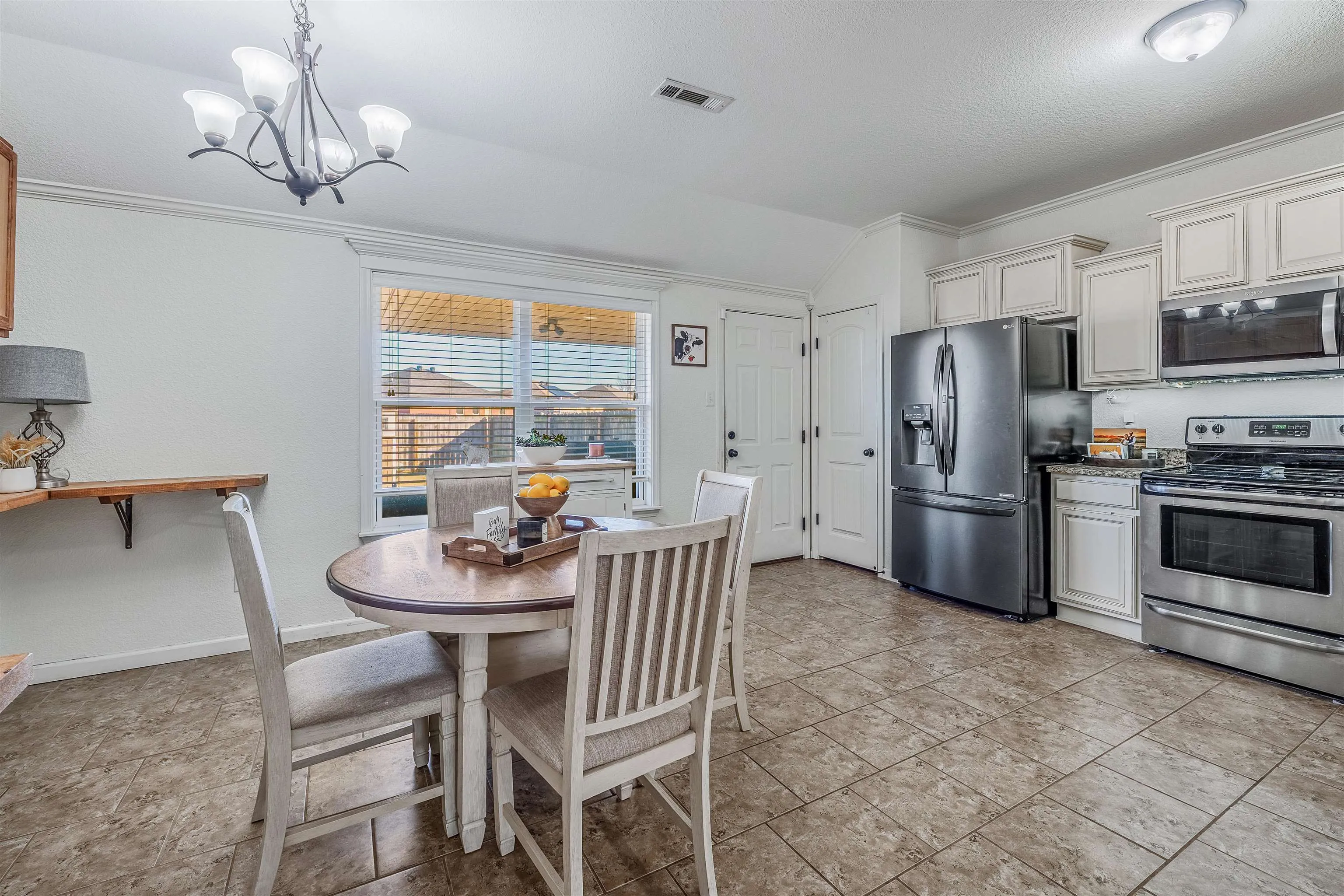 North Little Rock, Arkansas 72117, United States, 4 Bedrooms Bedrooms, ,2 BathroomsBathrooms,Residential,Pending,18737