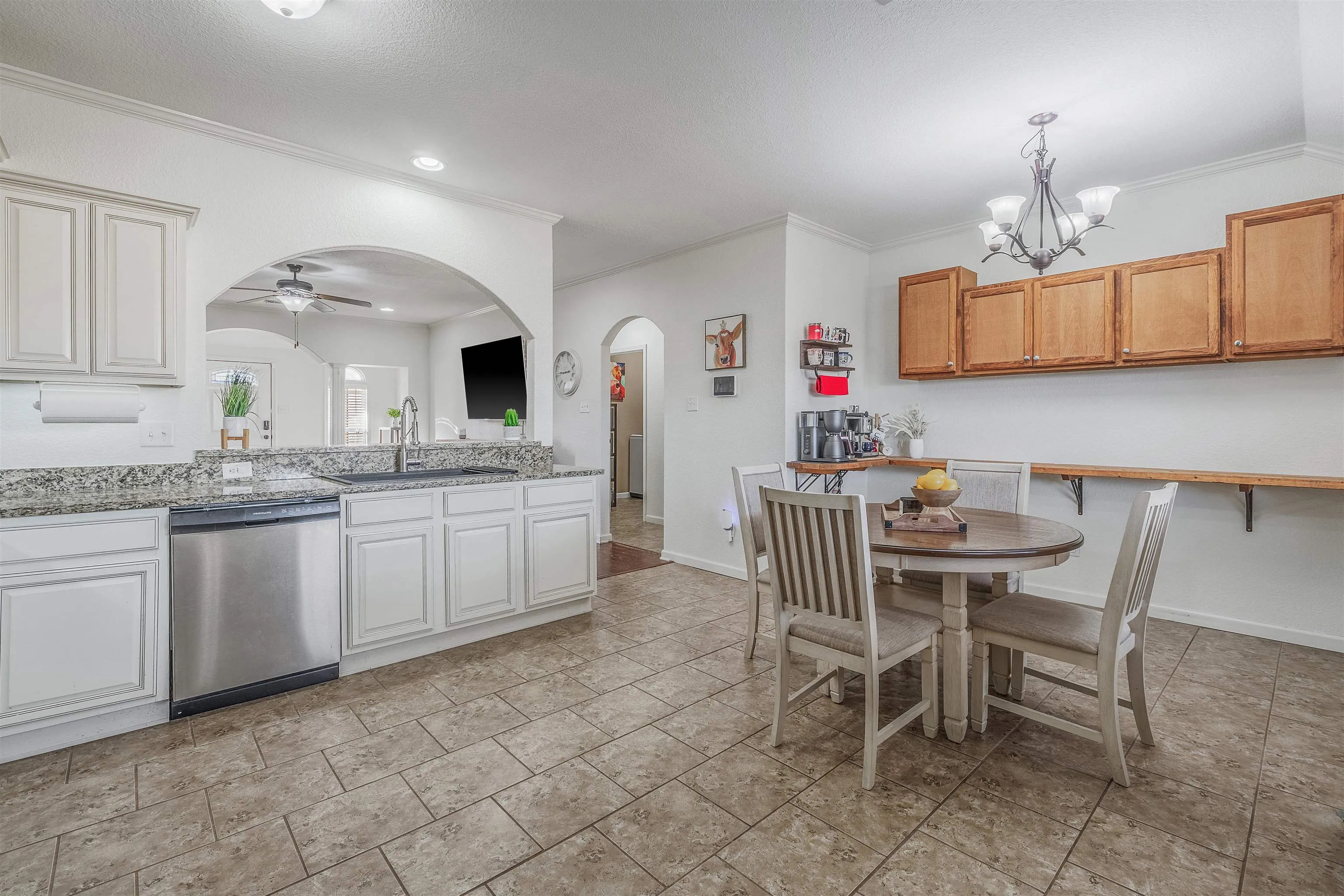 North Little Rock, Arkansas 72117, United States, 4 Bedrooms Bedrooms, ,2 BathroomsBathrooms,Residential,Pending,18737