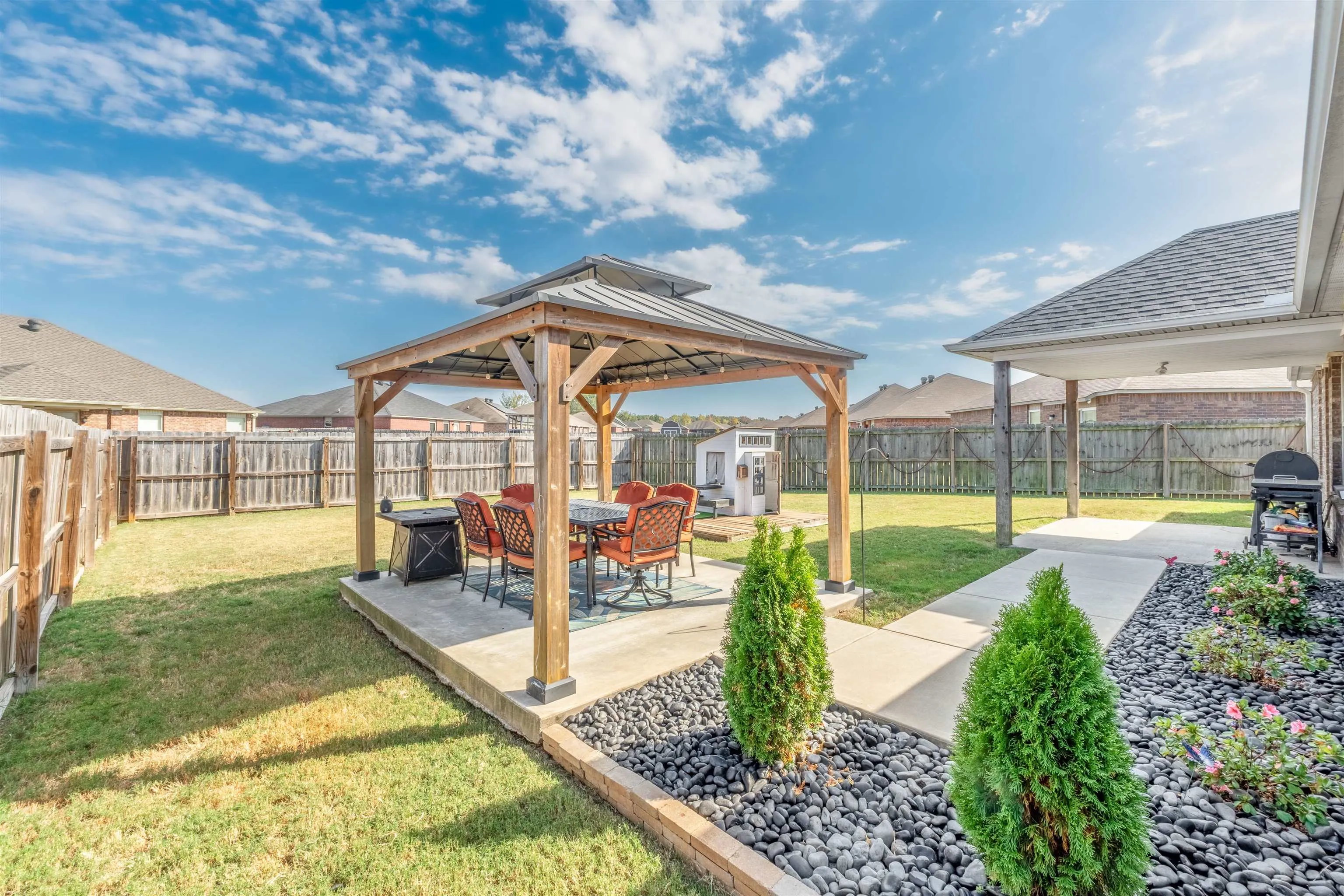 North Little Rock, Arkansas 72117, United States, 4 Bedrooms Bedrooms, ,2 BathroomsBathrooms,Residential,Pending,18737