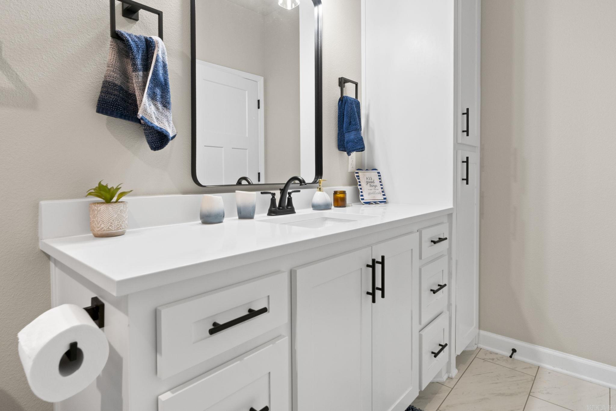 OAK CREEK - Residential