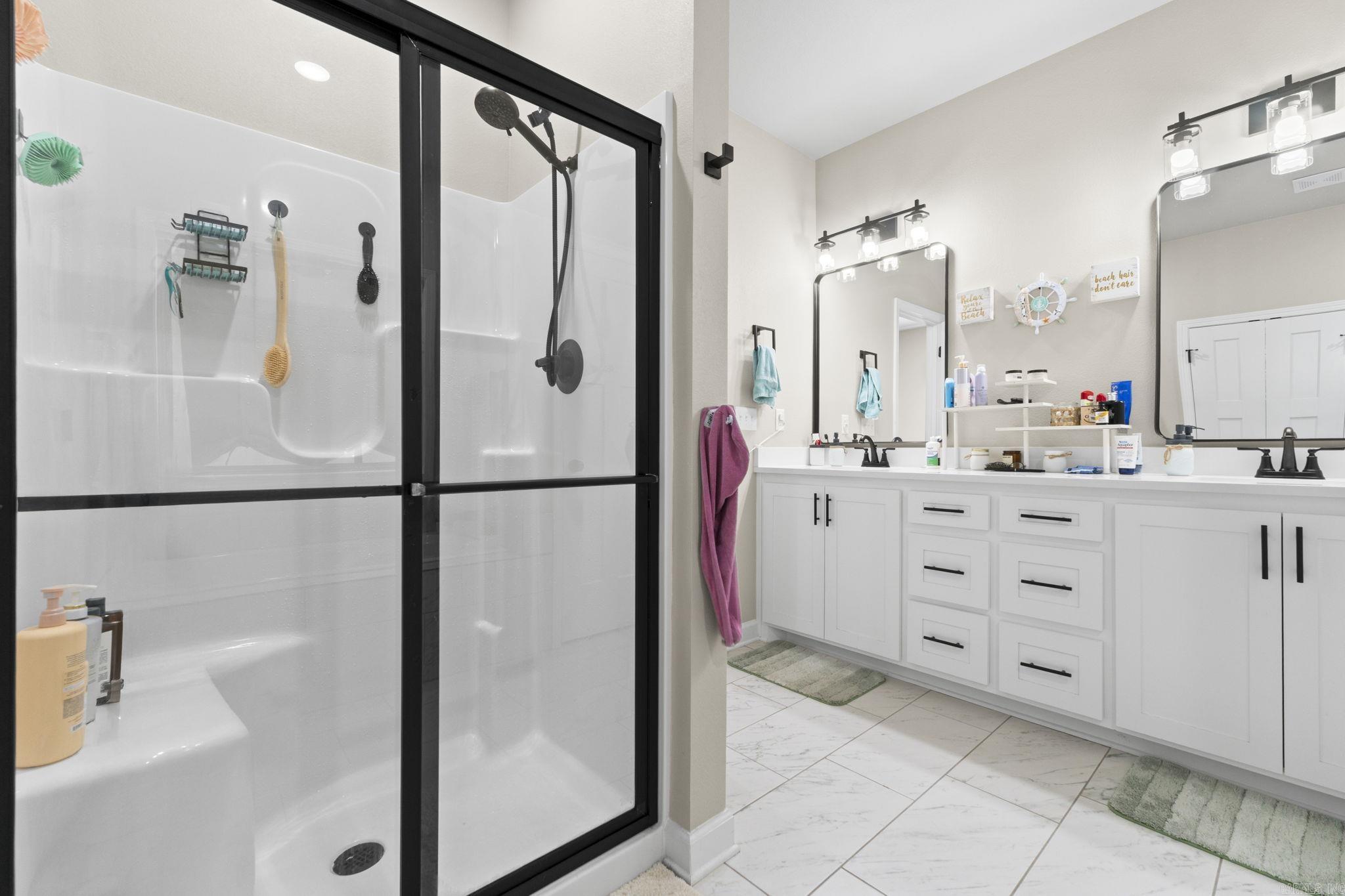 OAK CREEK - Residential