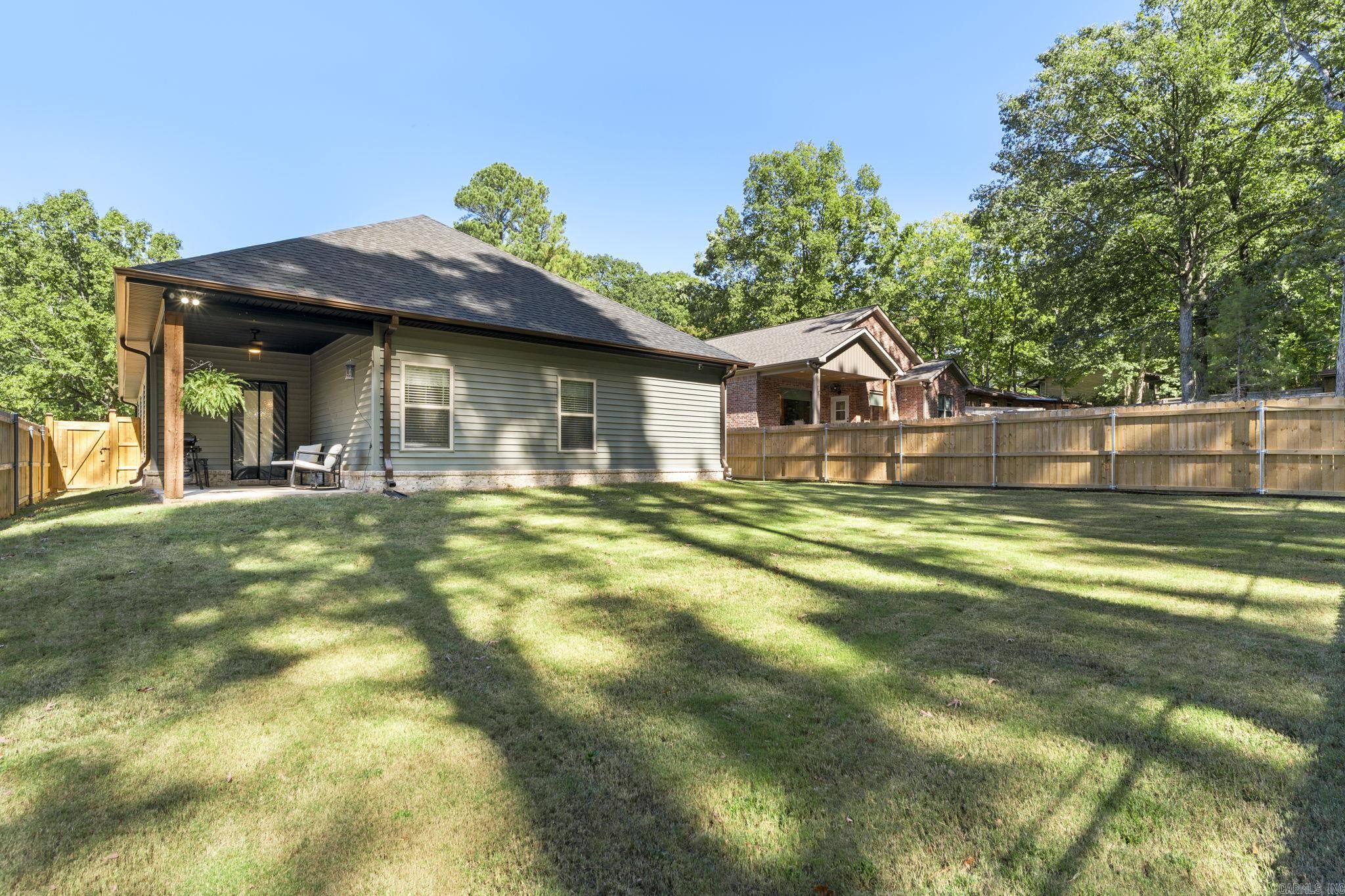 OAK CREEK - Residential