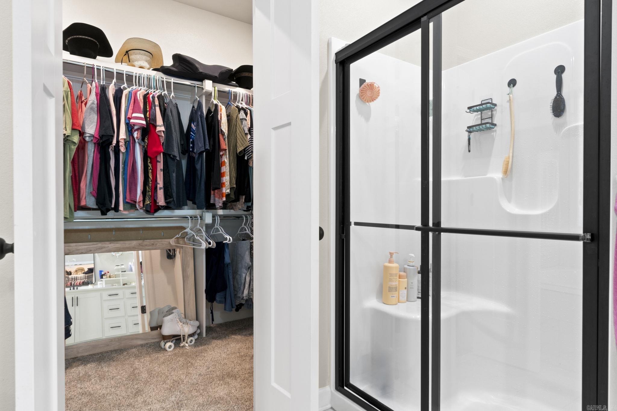 OAK CREEK - Residential