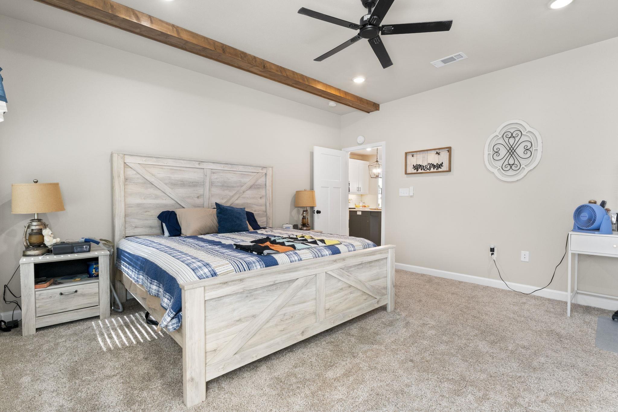 OAK CREEK - Residential