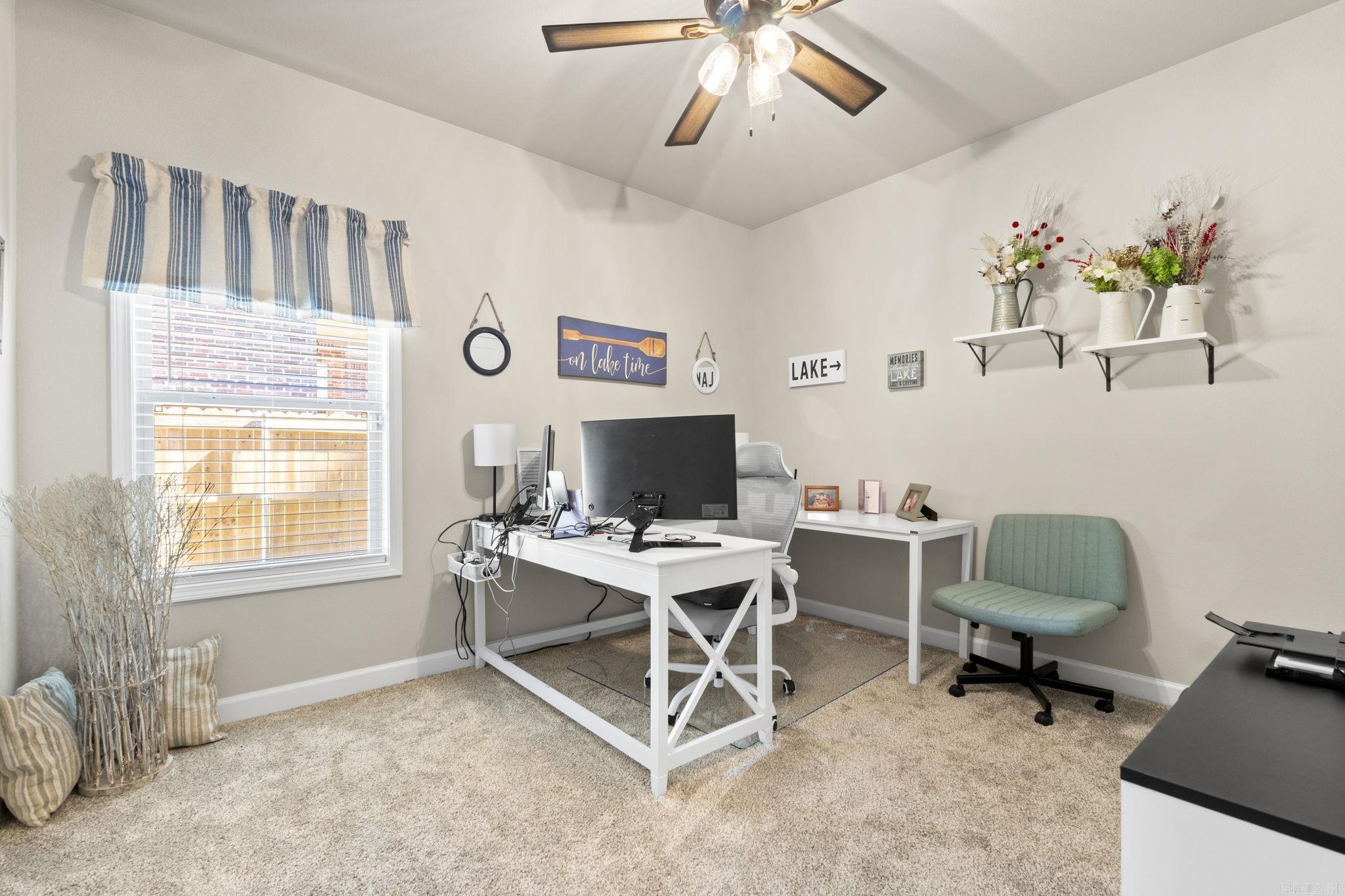 OAK CREEK - Residential