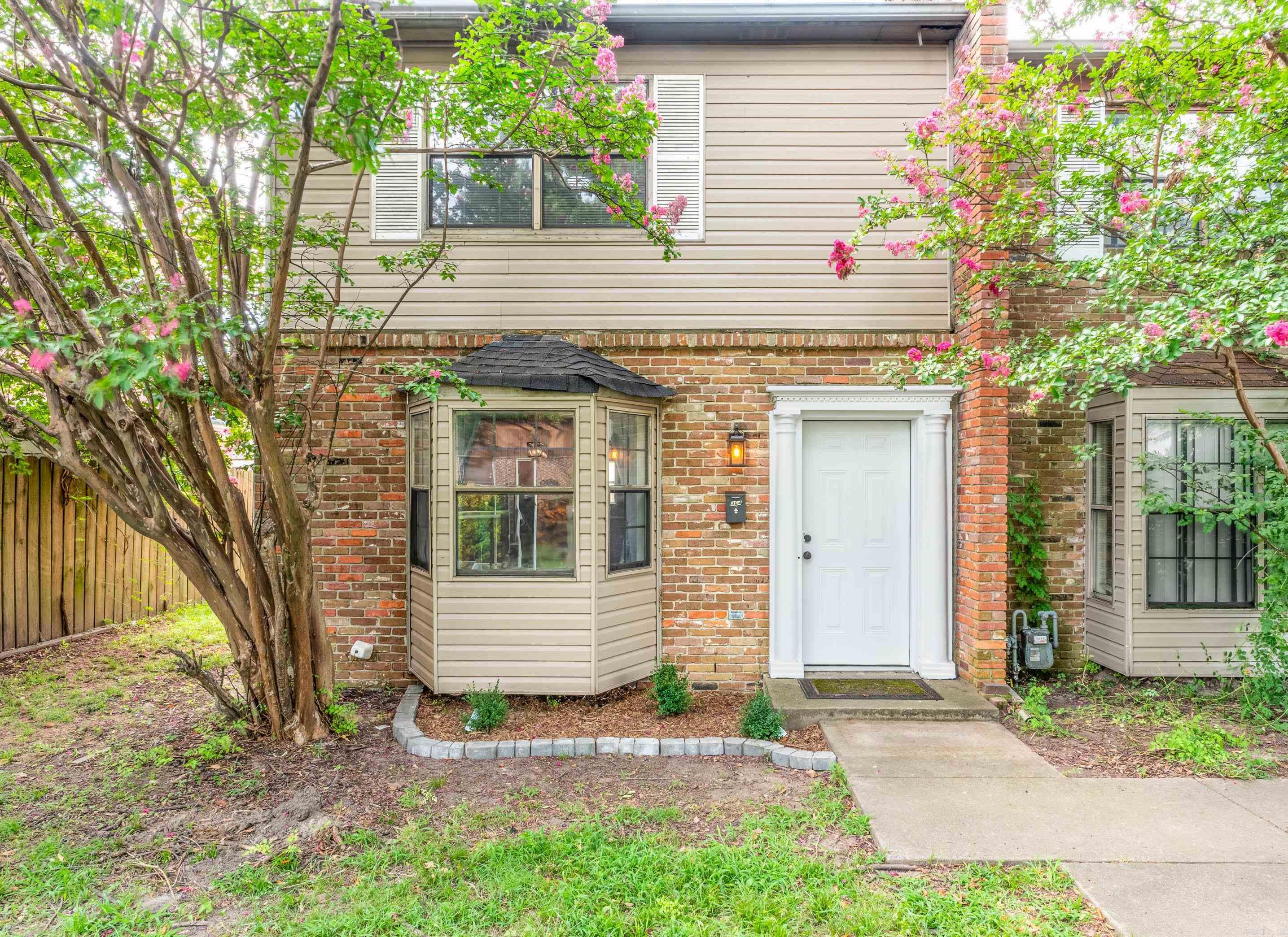 HUDSONS - Residential