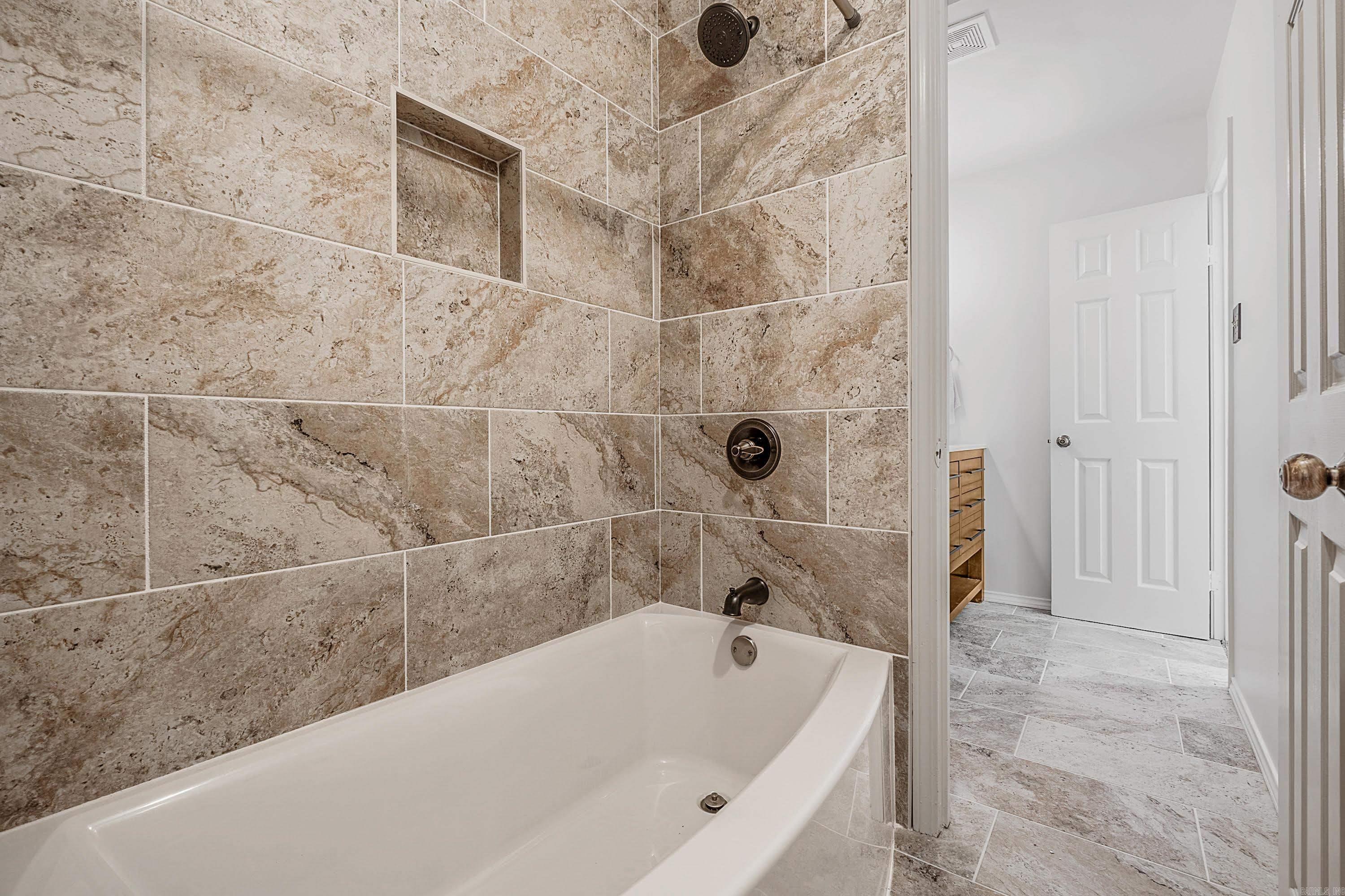 HUDSONS - Residential