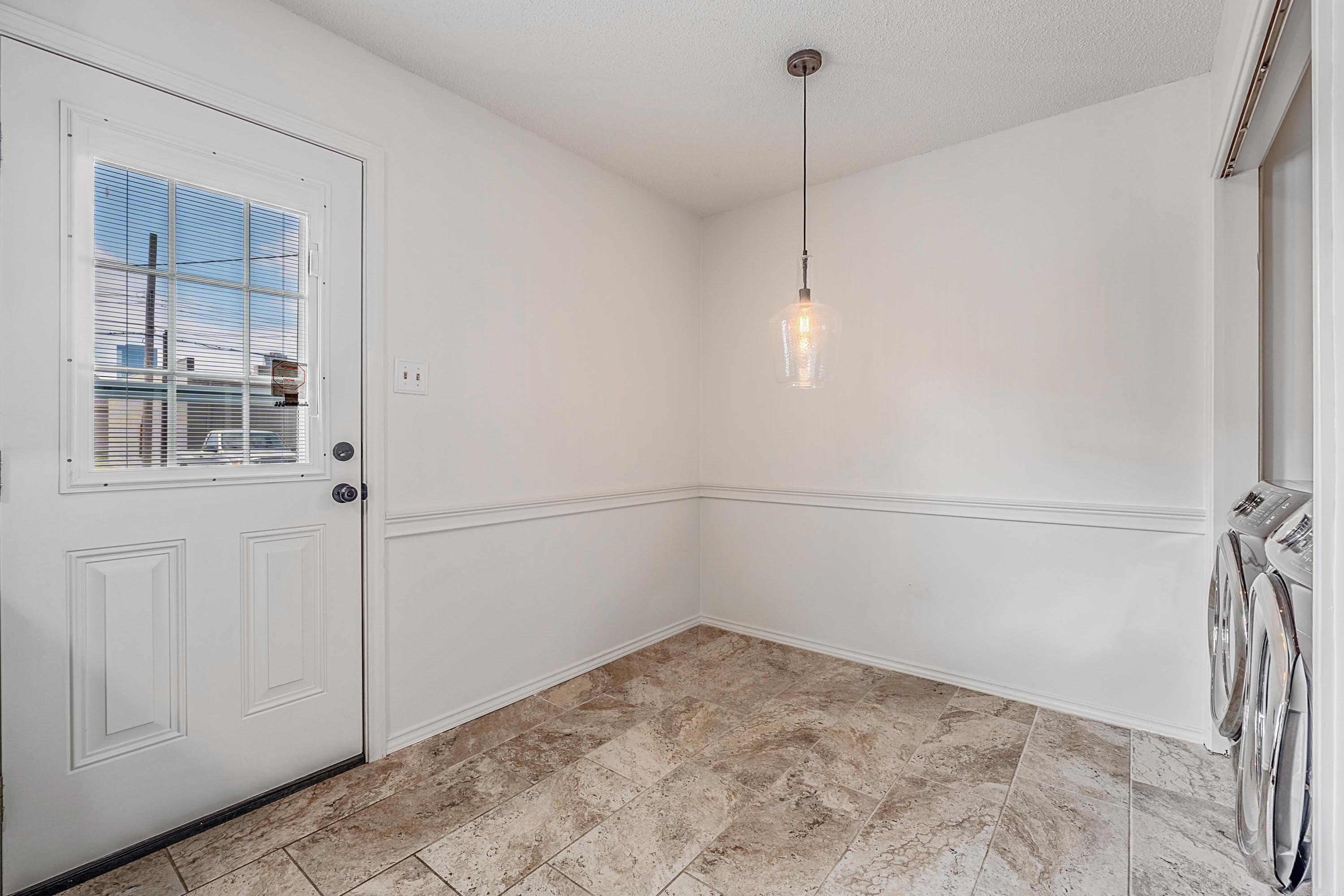 HUDSONS - Residential