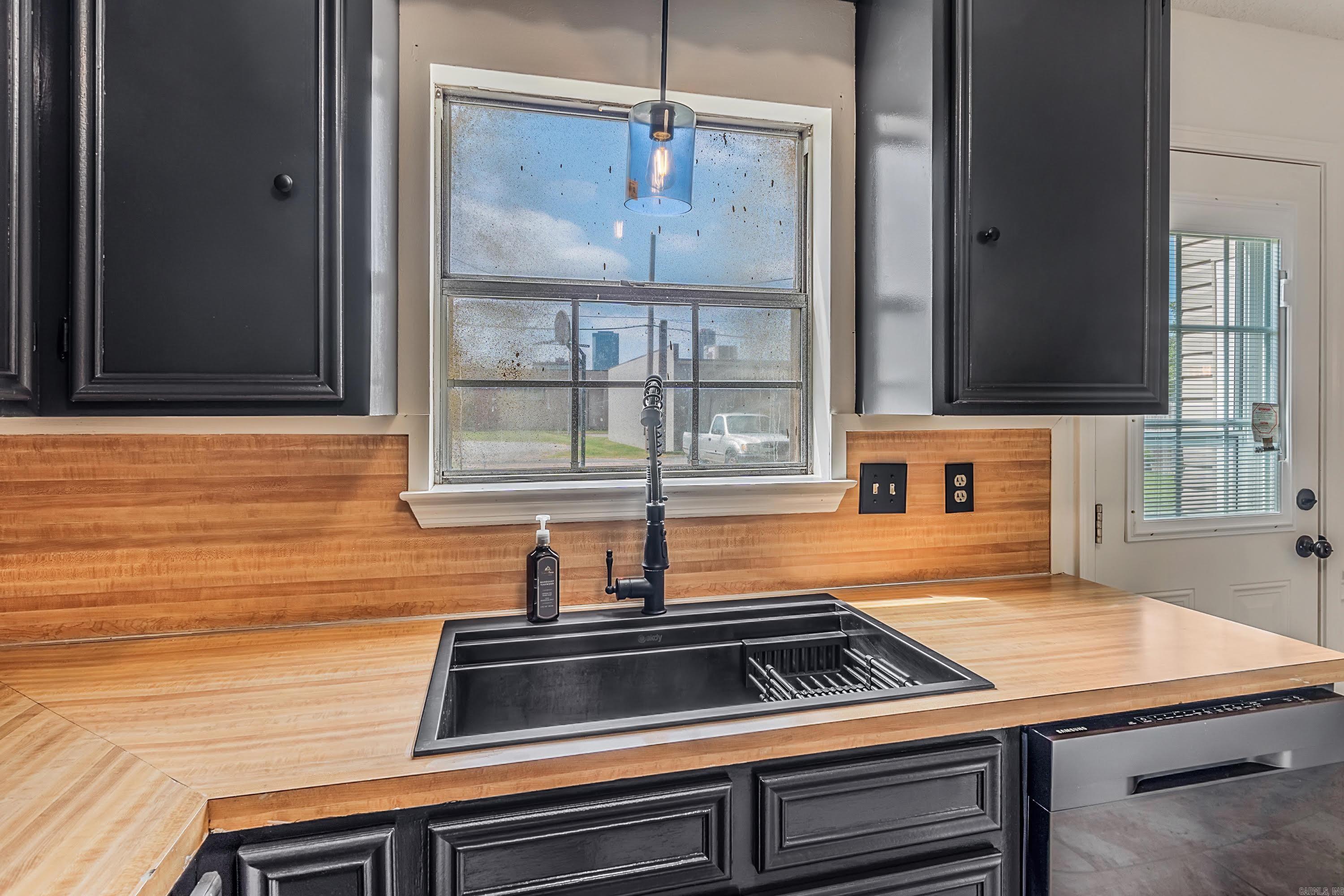 HUDSONS - Residential