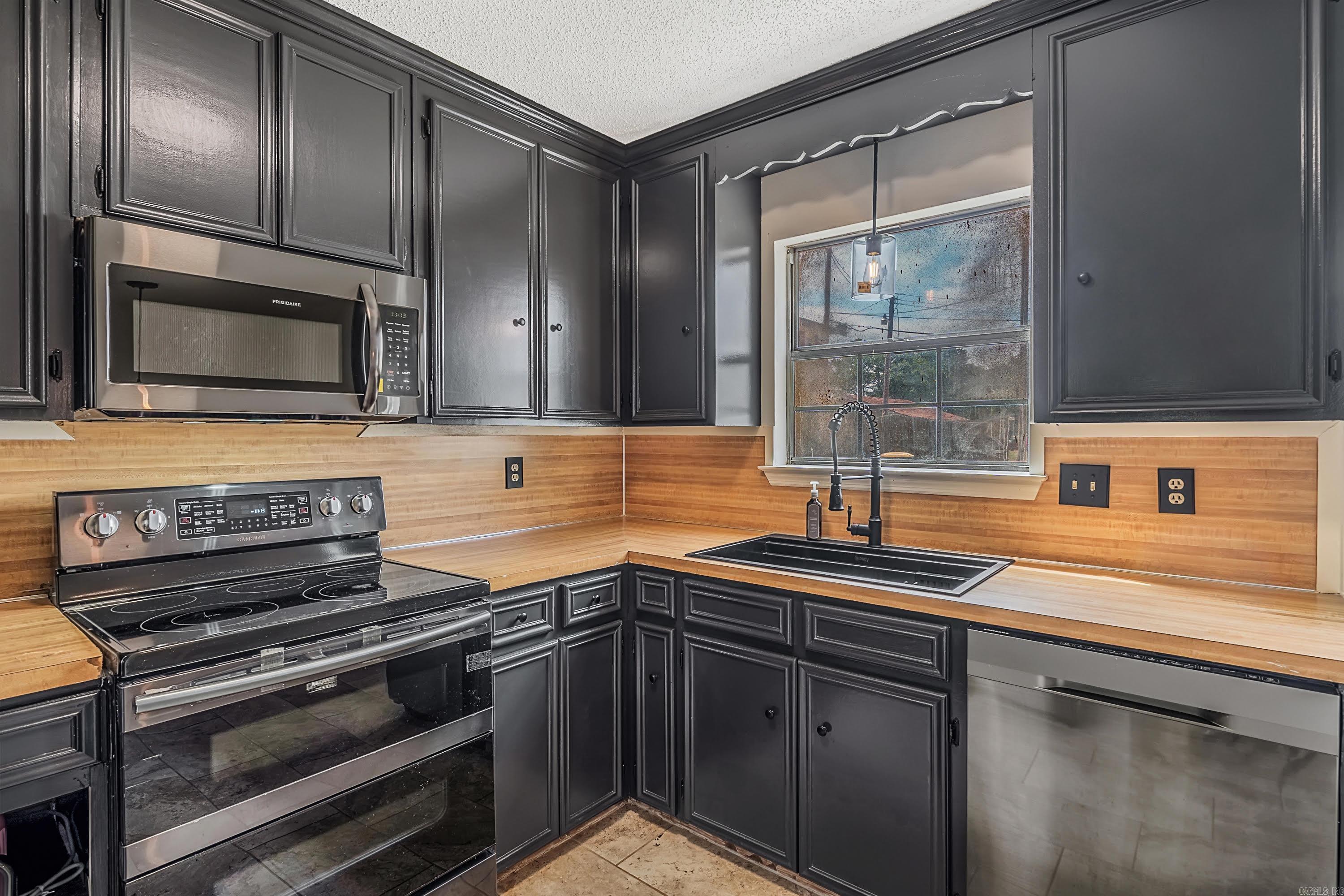 HUDSONS - Residential