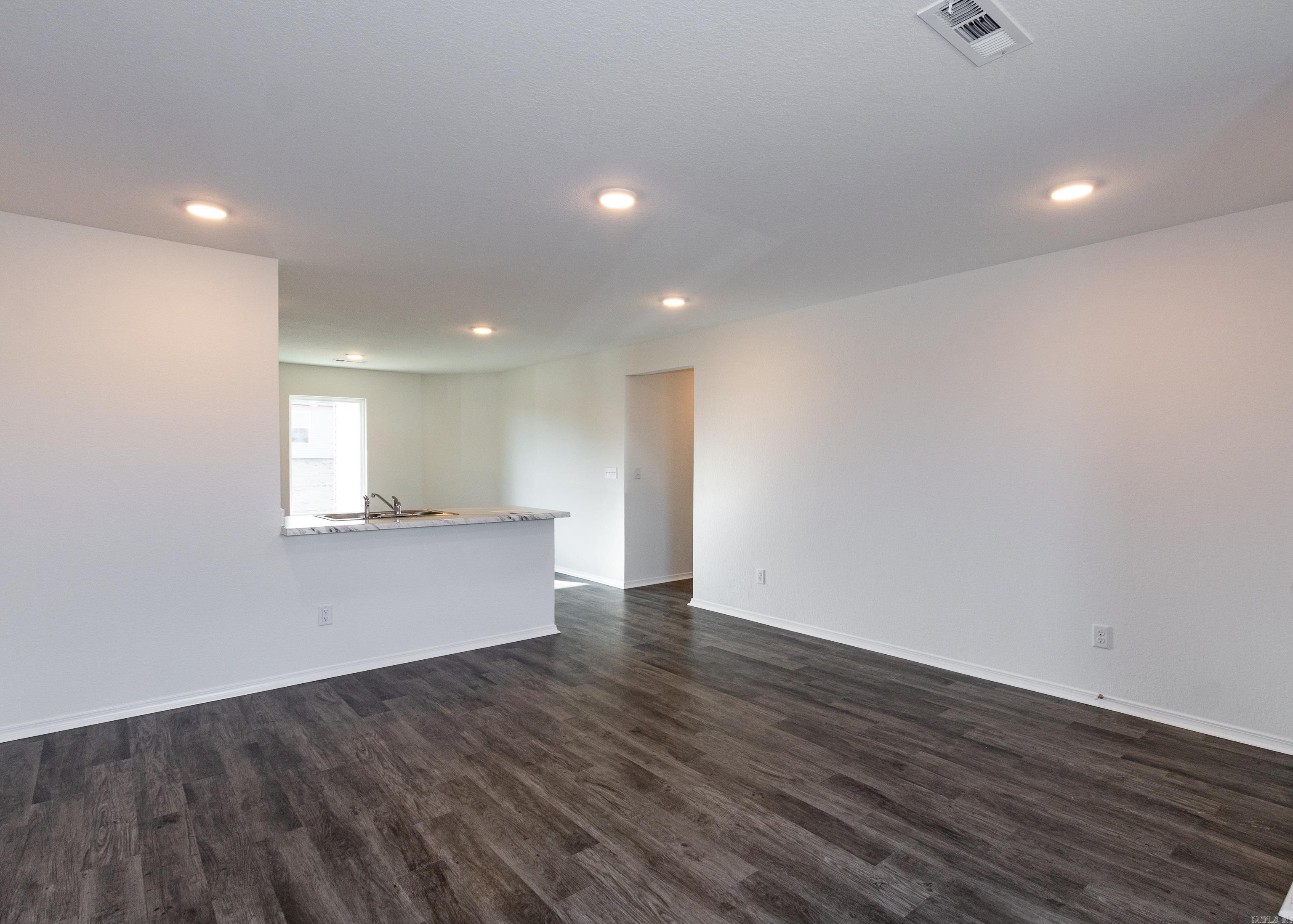 THE MEADOWS - Residential