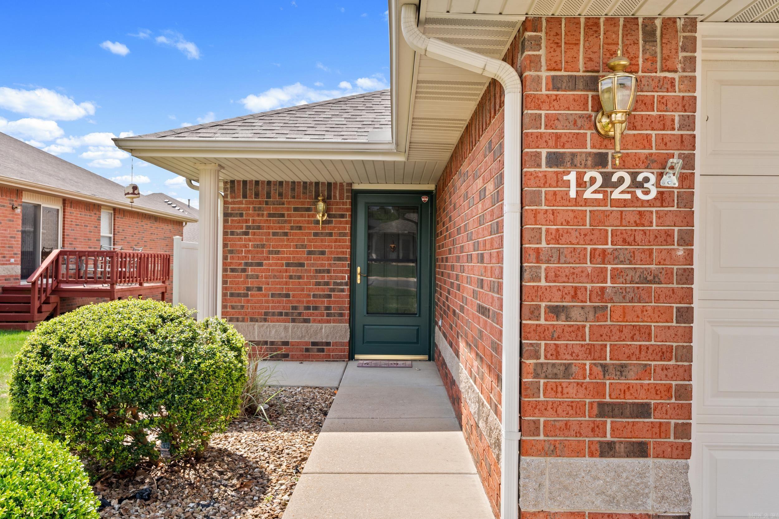 WILLOWBROOK - Residential