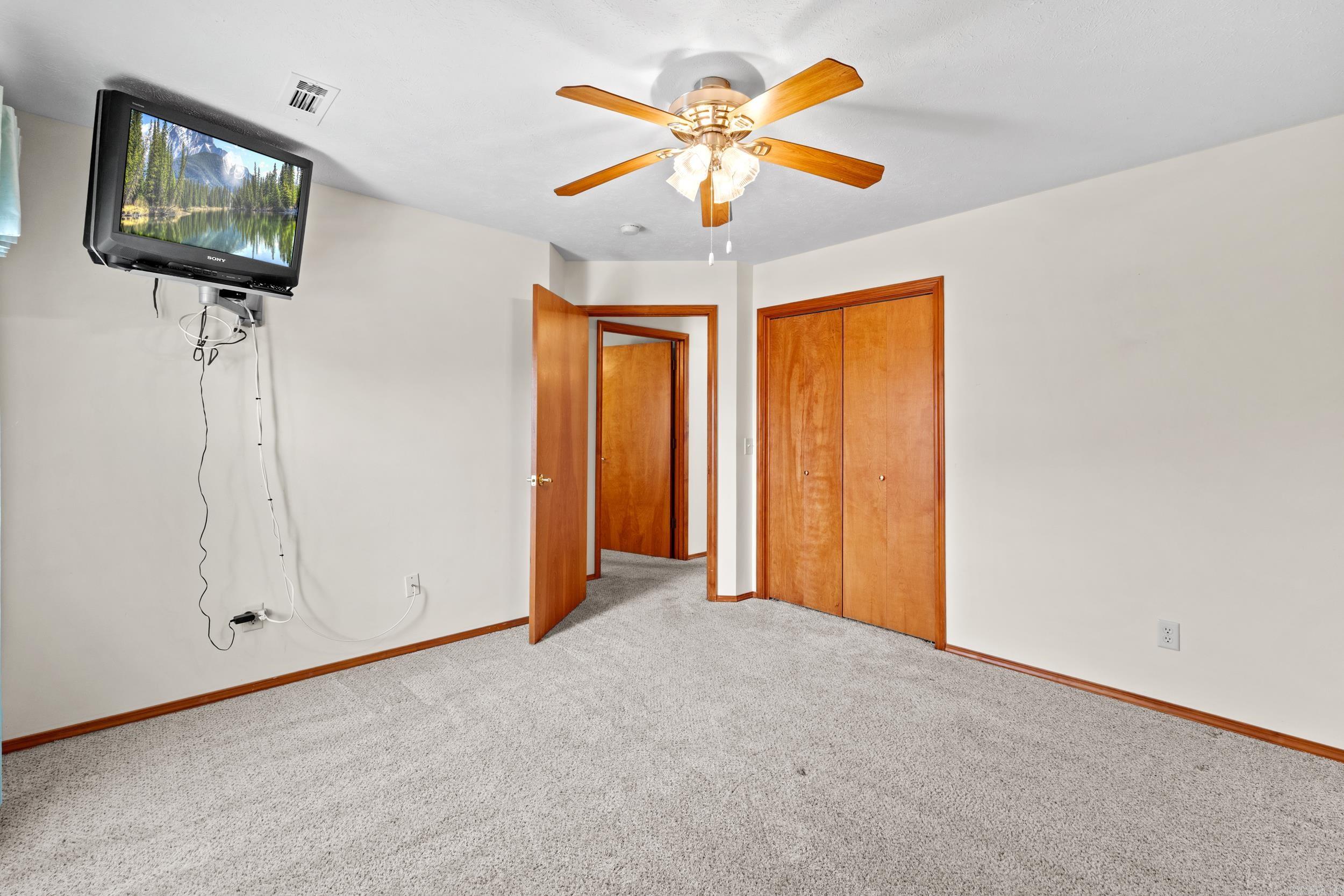 WILLOWBROOK - Residential