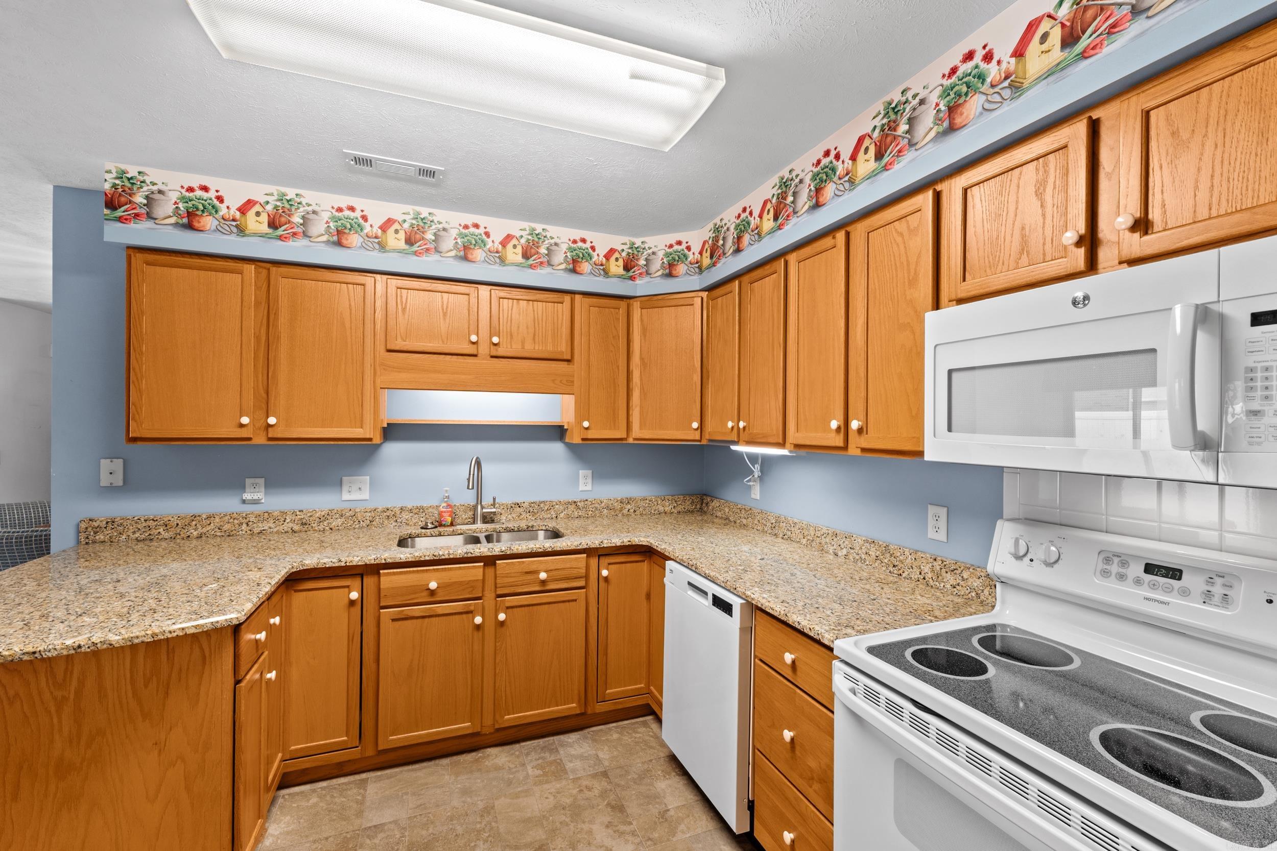 WILLOWBROOK - Residential