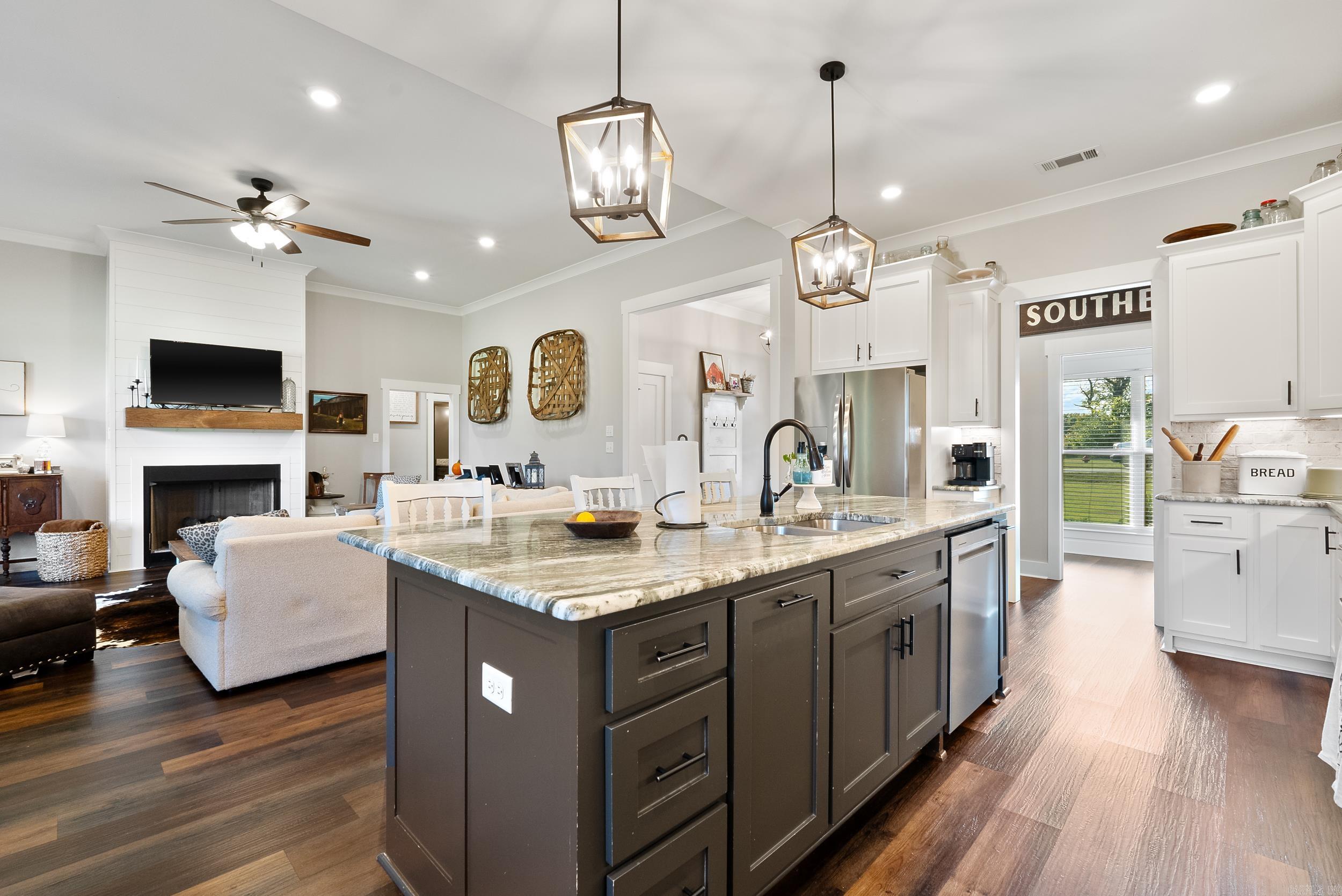 Bullet Davis Estates - Residential