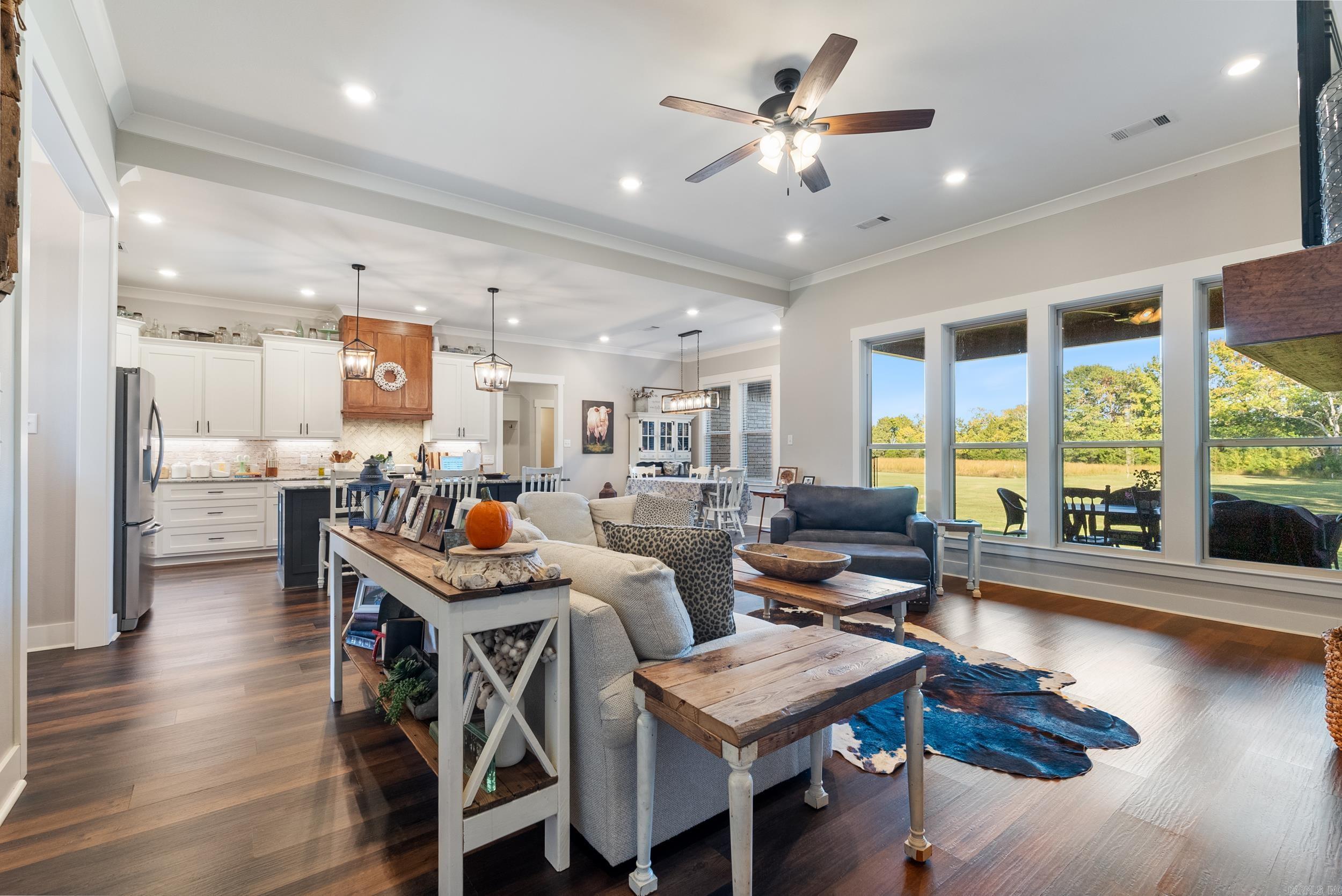 Bullet Davis Estates - Residential