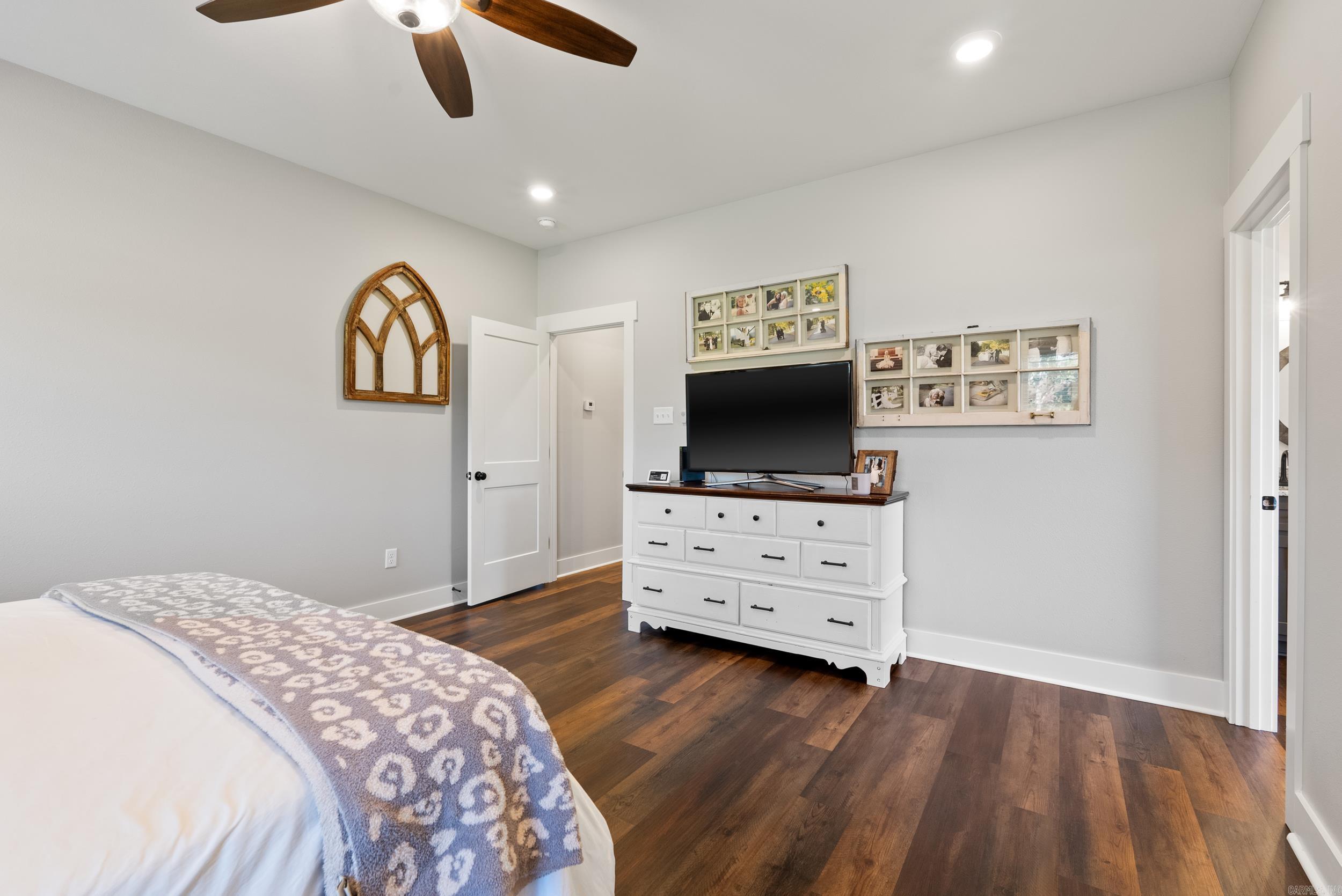 Bullet Davis Estates - Residential