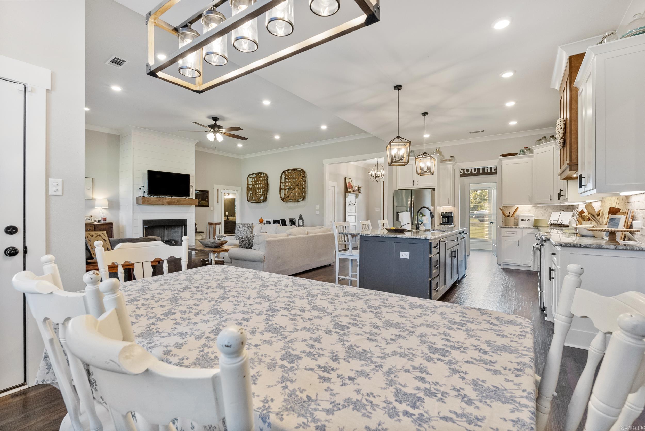 Bullet Davis Estates - Residential