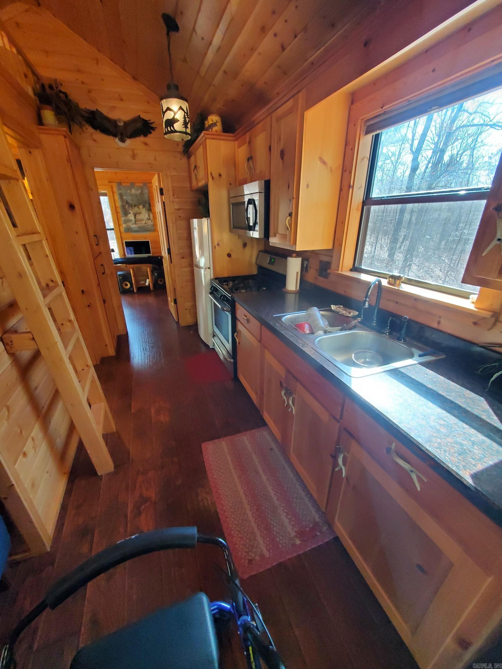 TOWN OF EGGER (CHERRY HILL) - Residential