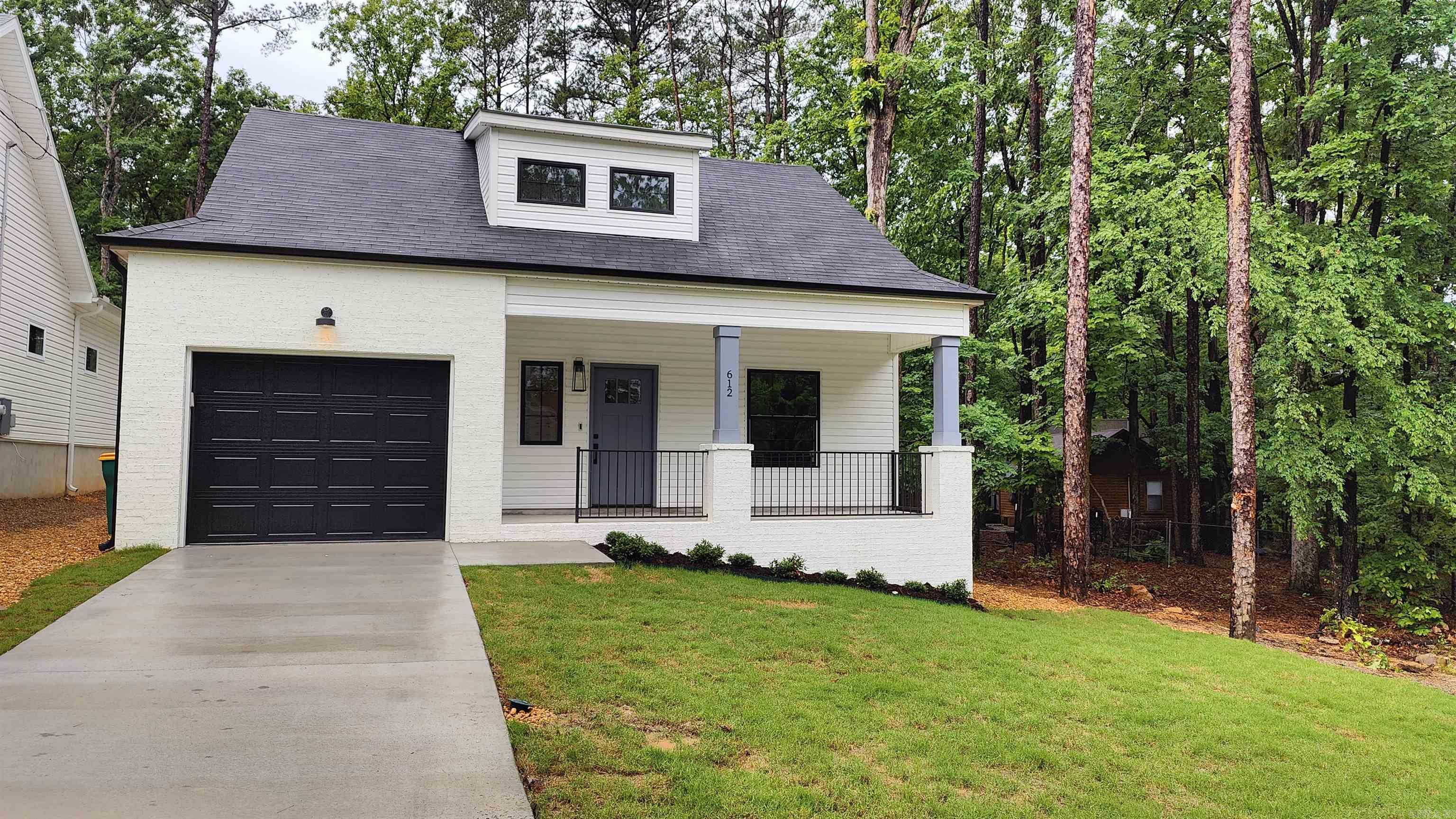 ABBEY WOODS LUXURY PATIO VILLAS - Residential