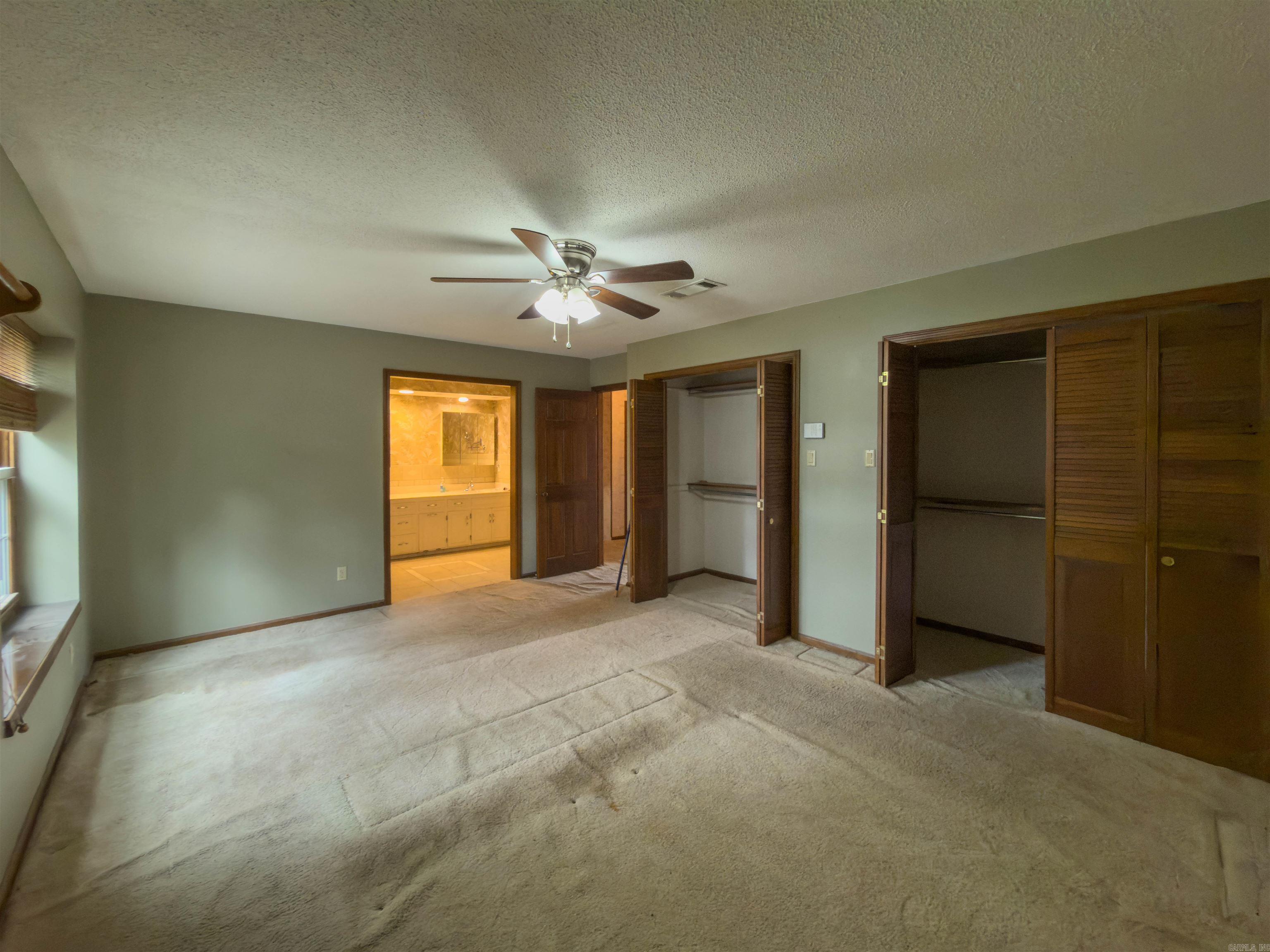 JACKSON HGTS - Residential