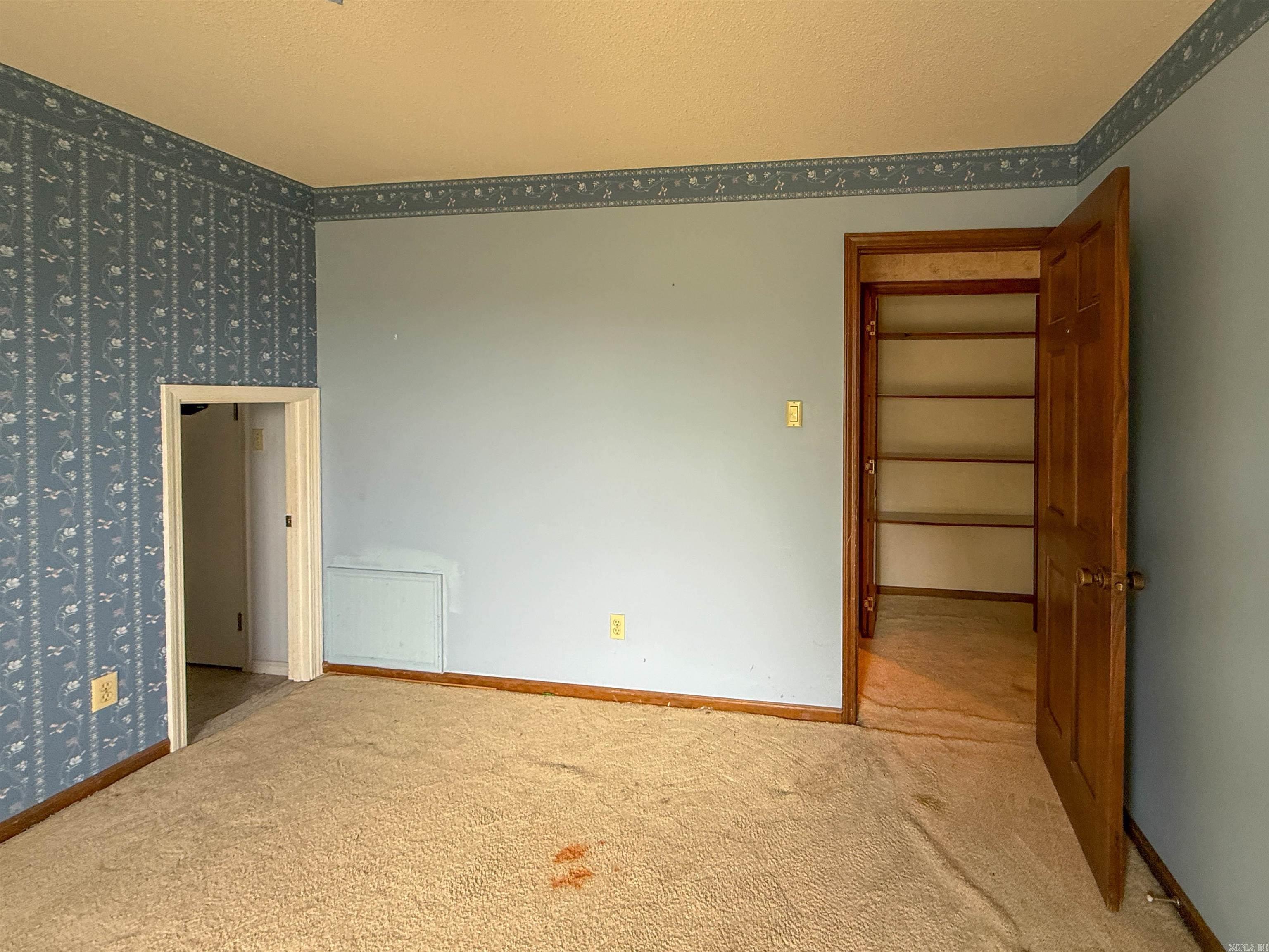 JACKSON HGTS - Residential