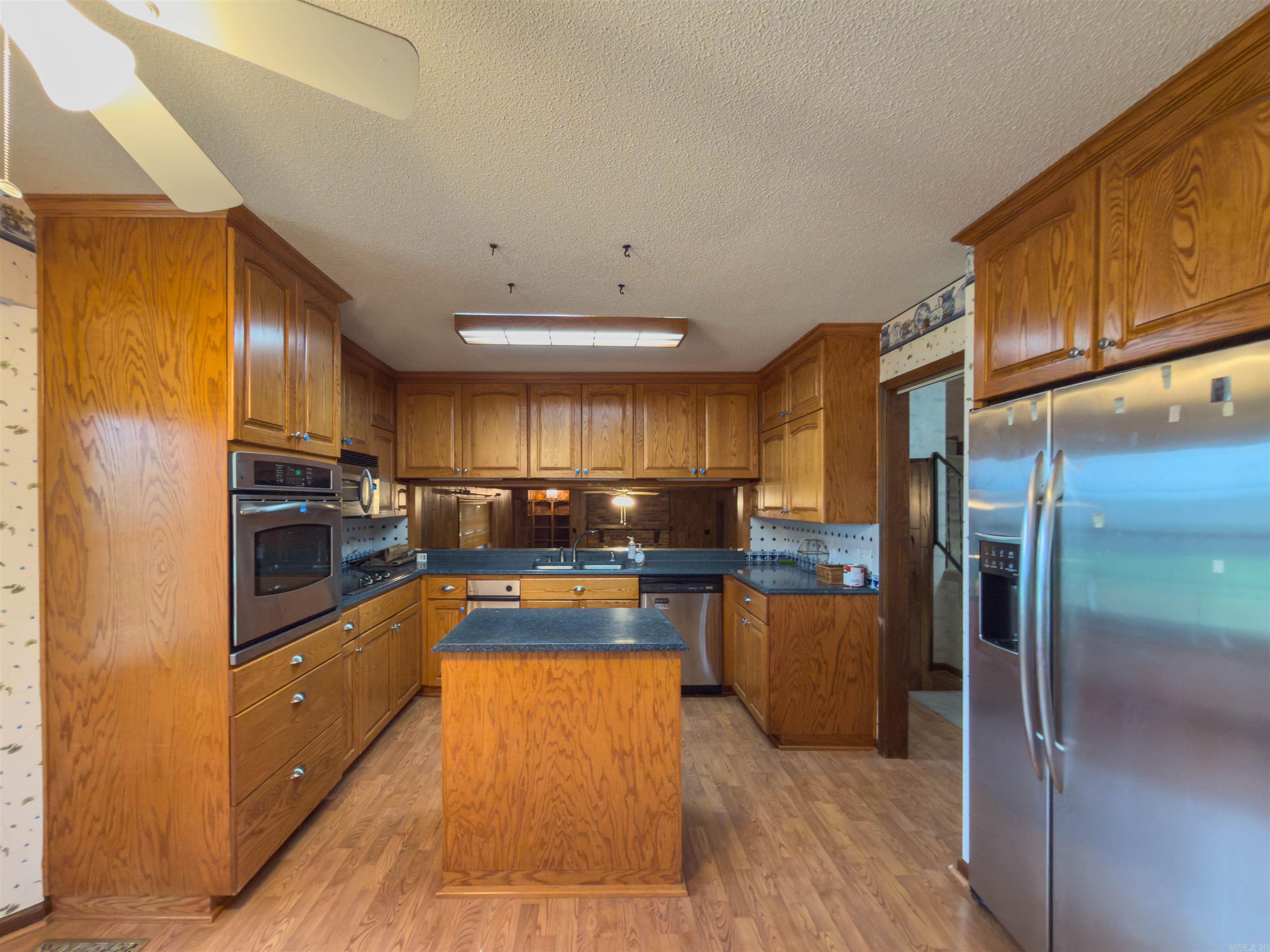 JACKSON HGTS - Residential