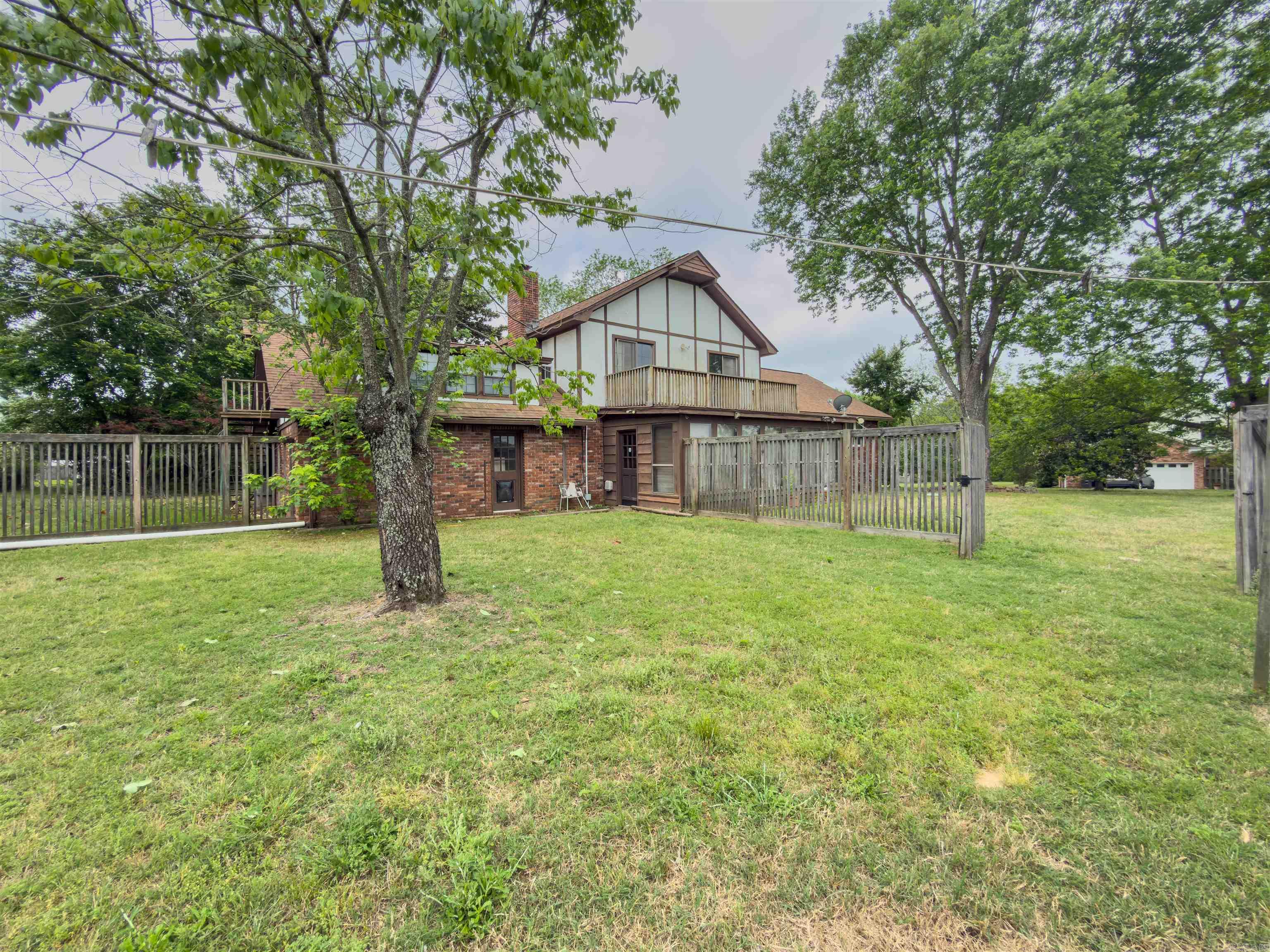 JACKSON HGTS - Residential