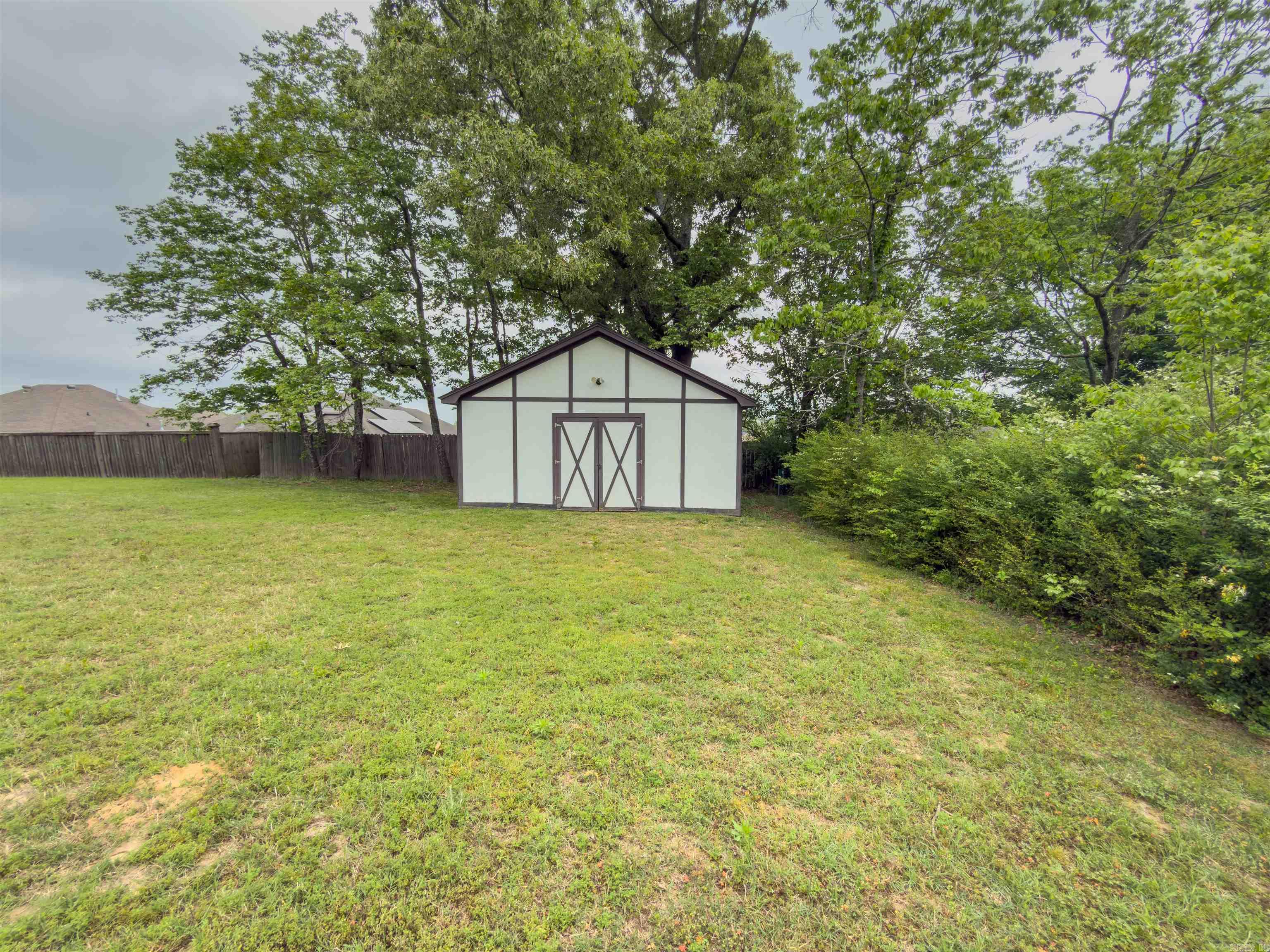 JACKSON HGTS - Residential