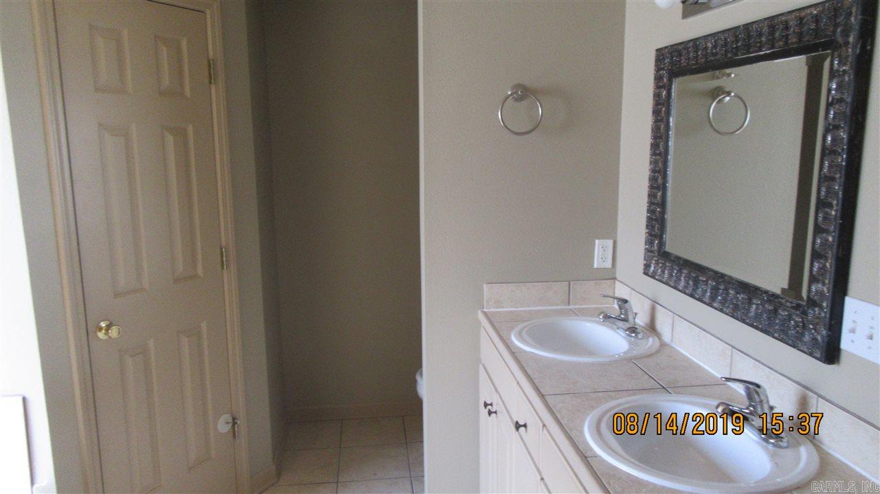 Wisteria Vineyard - Residential Lease