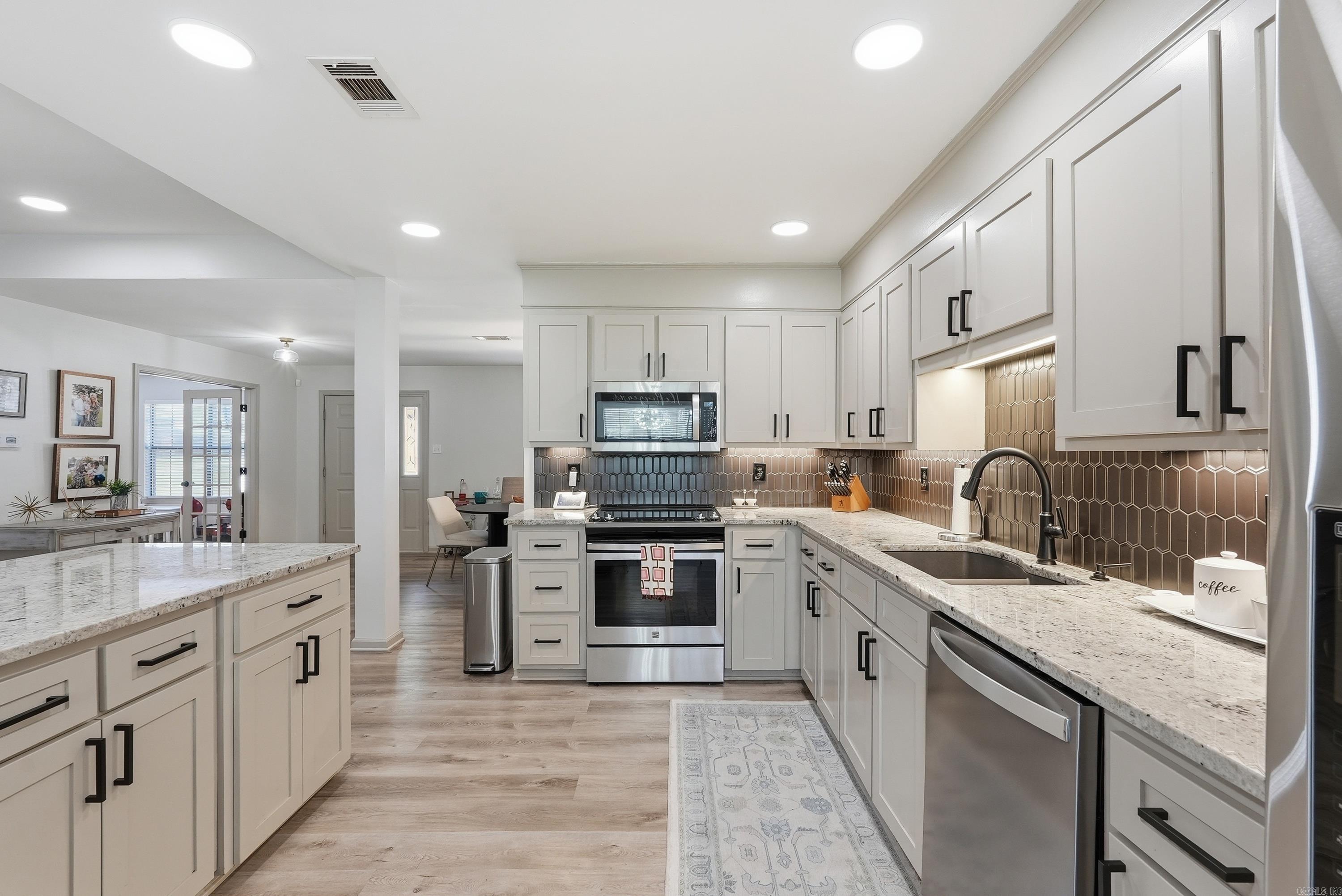 BAINBRIDGE - Residential