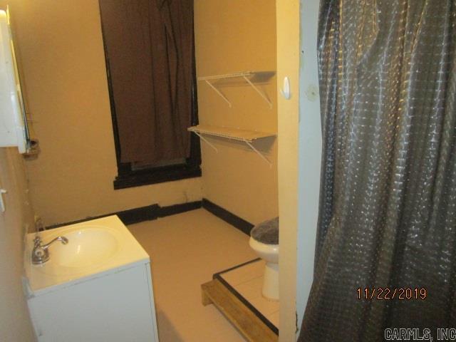 1-09-08 - Residential Lease