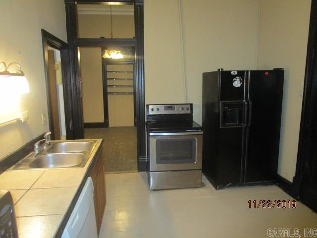 1-09-08 - Residential Lease