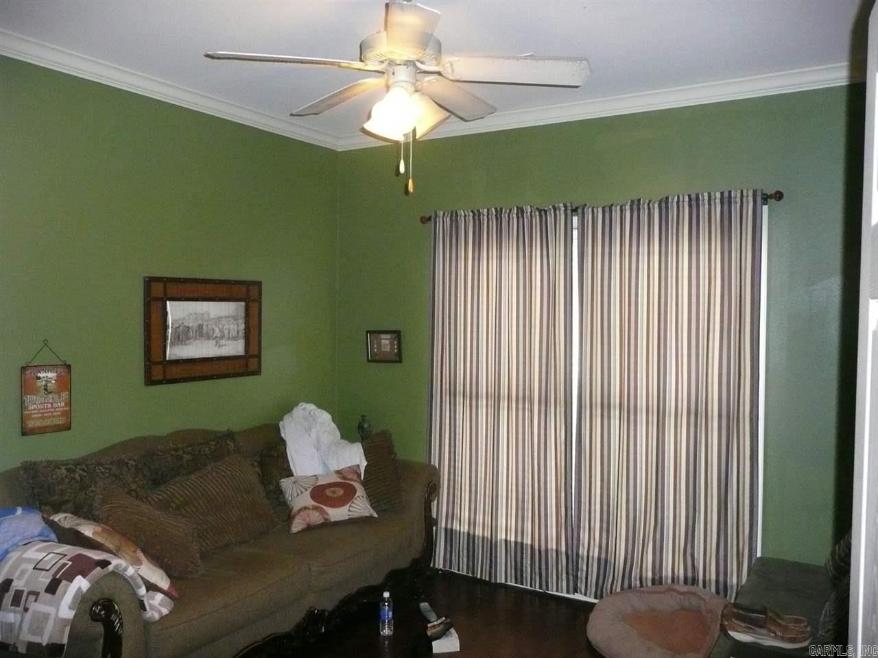 LONGHILLS VILLAGE - Residential