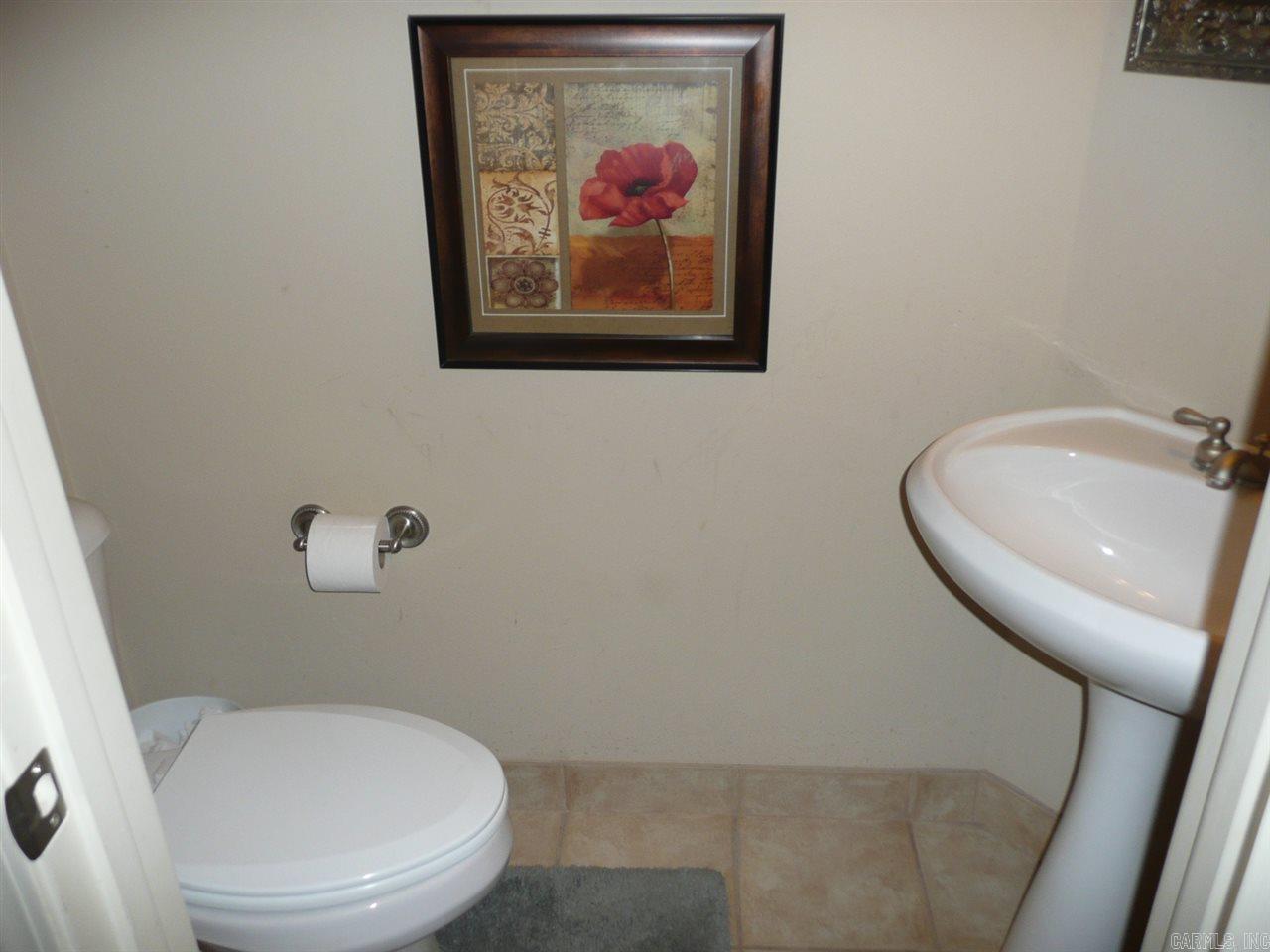 LONGHILLS VILLAGE - Residential