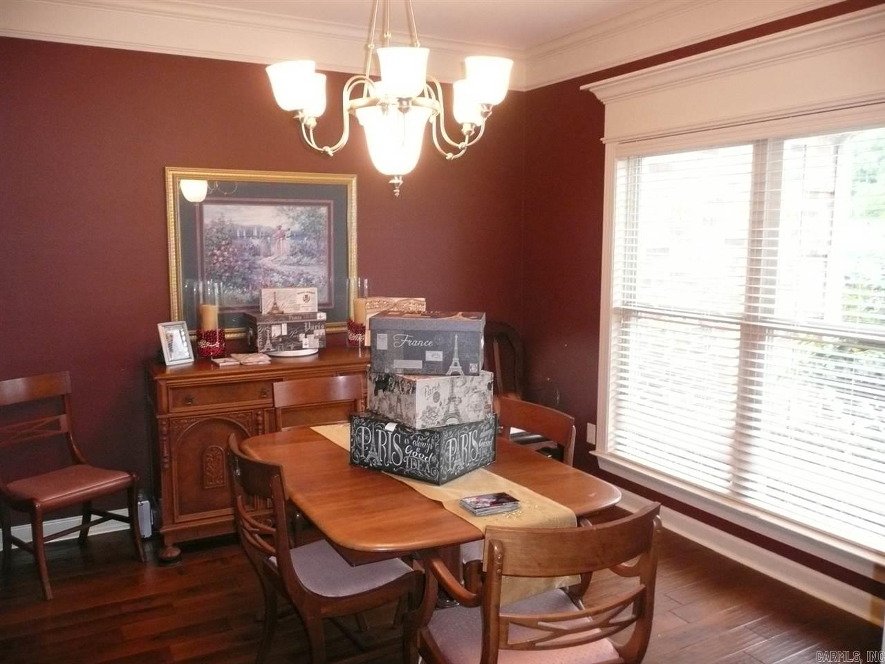 LONGHILLS VILLAGE - Residential