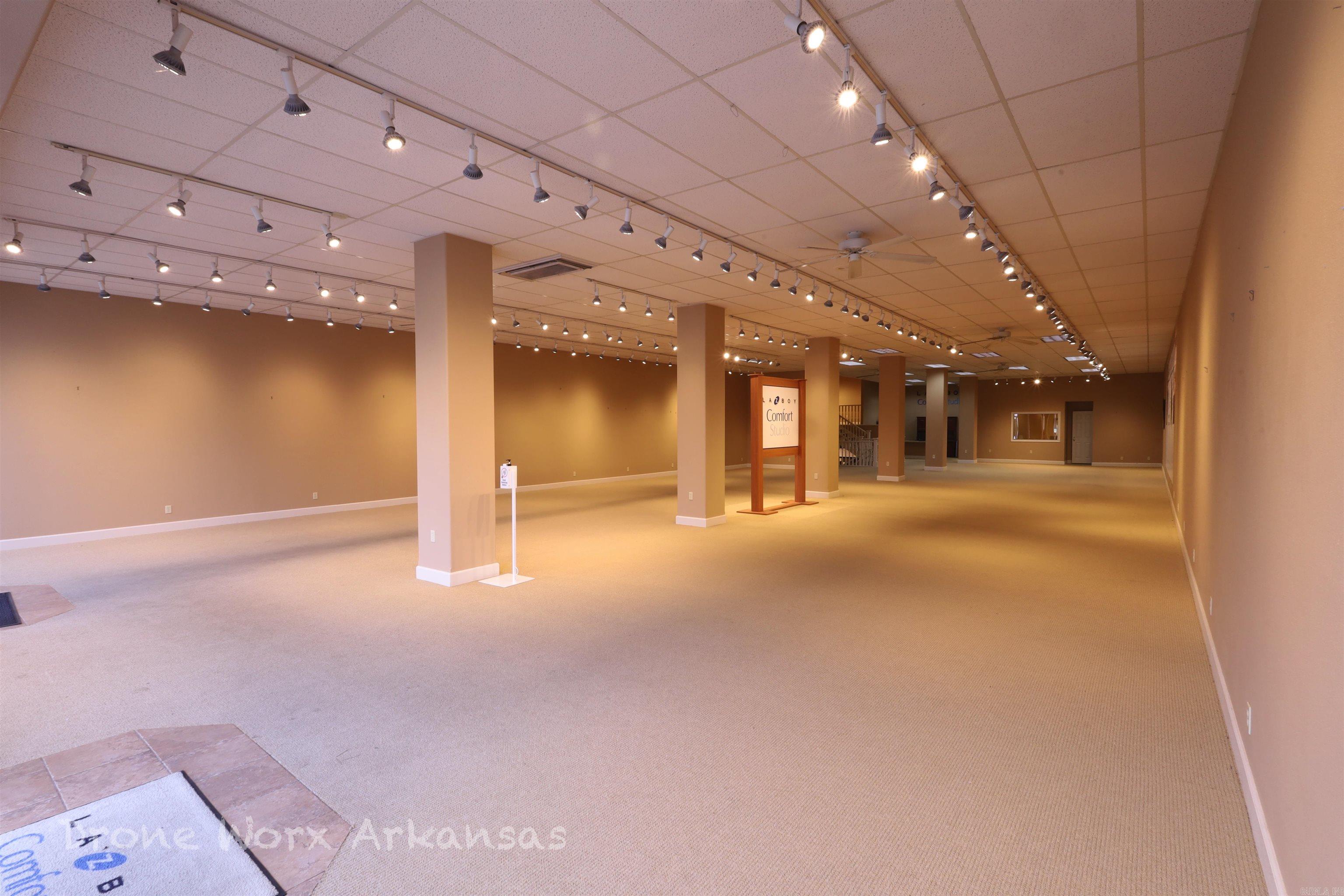 Marshall - Commercial Sale