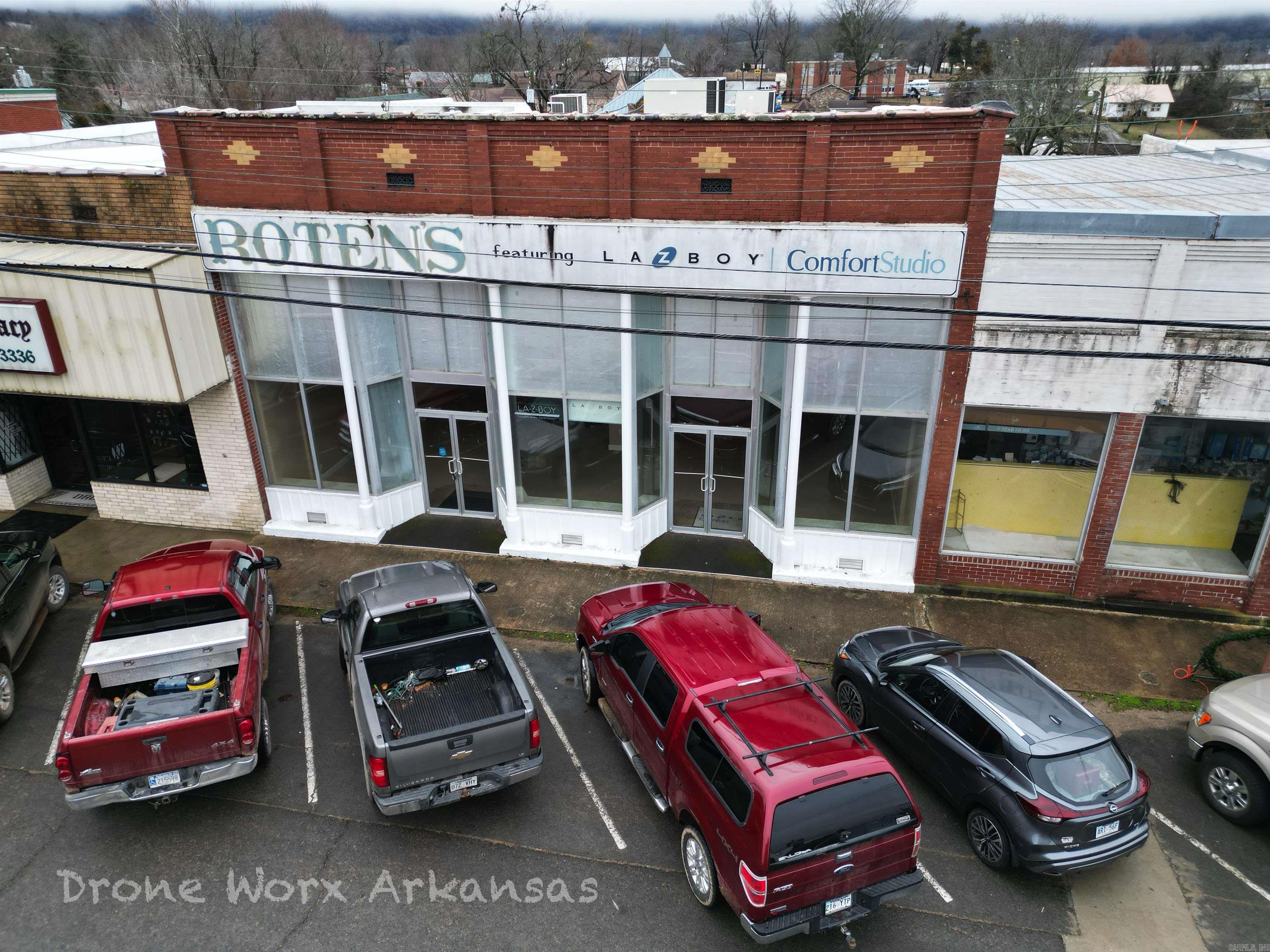 Marshall - Commercial Sale