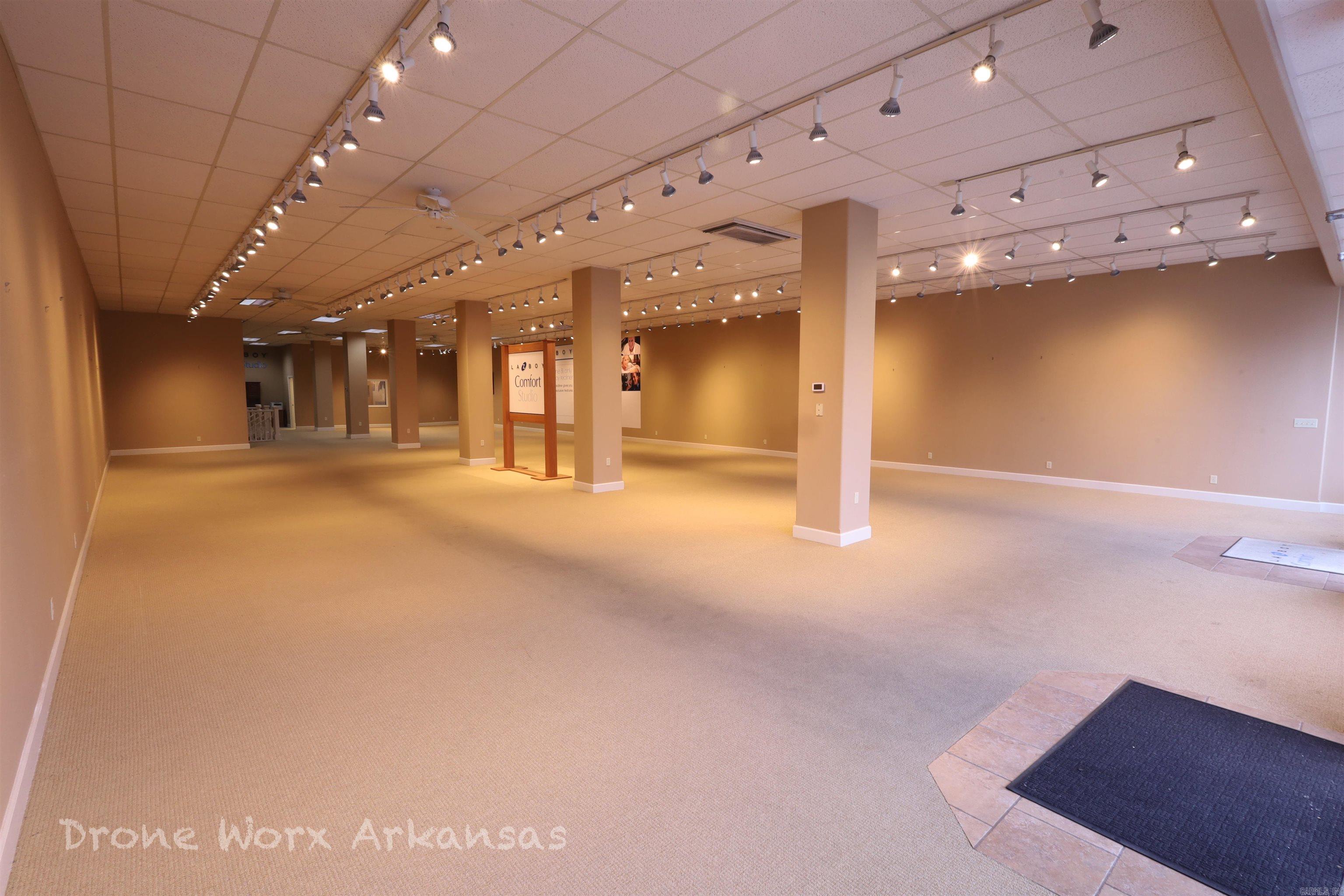 Marshall - Commercial Sale