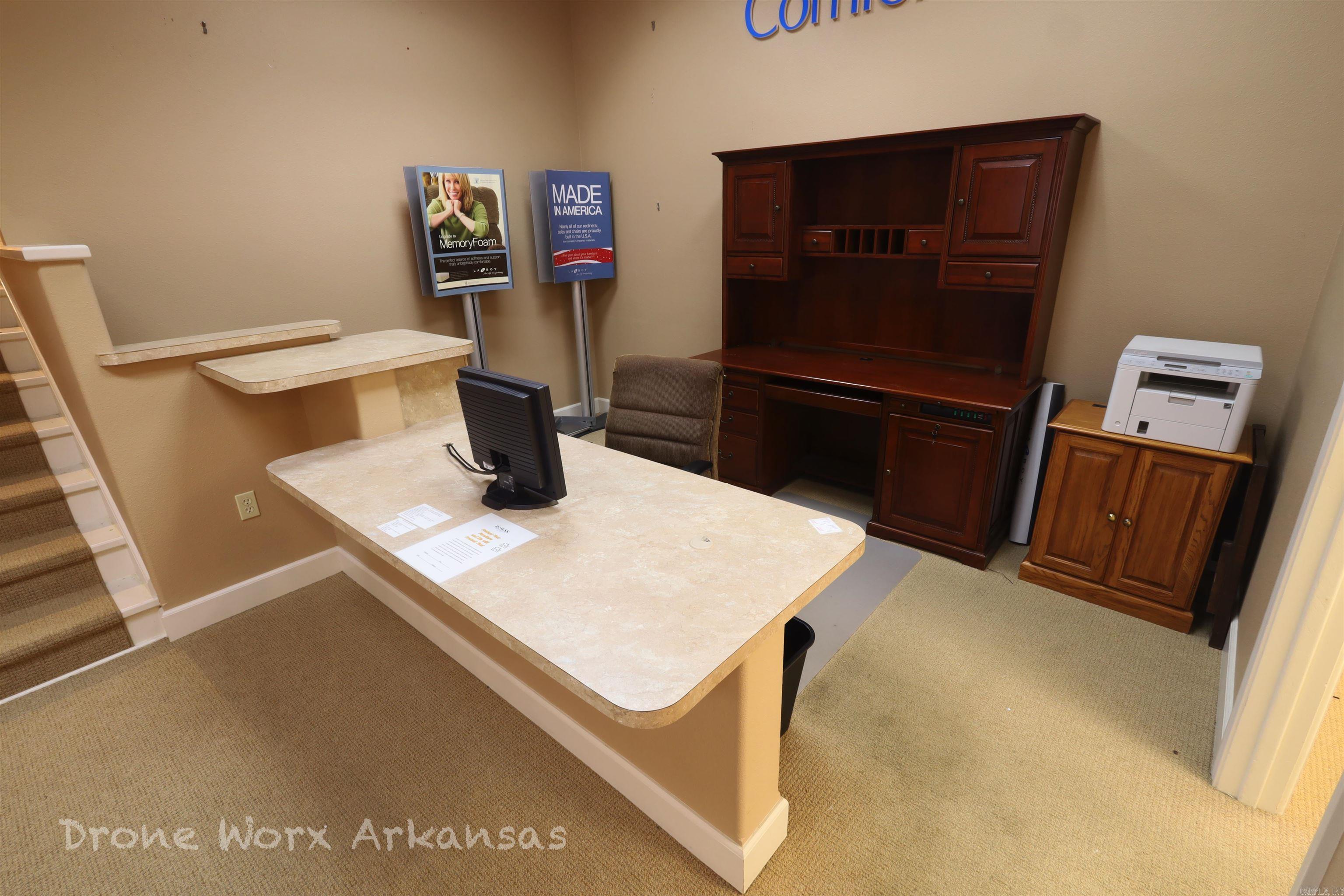 Marshall - Commercial Sale