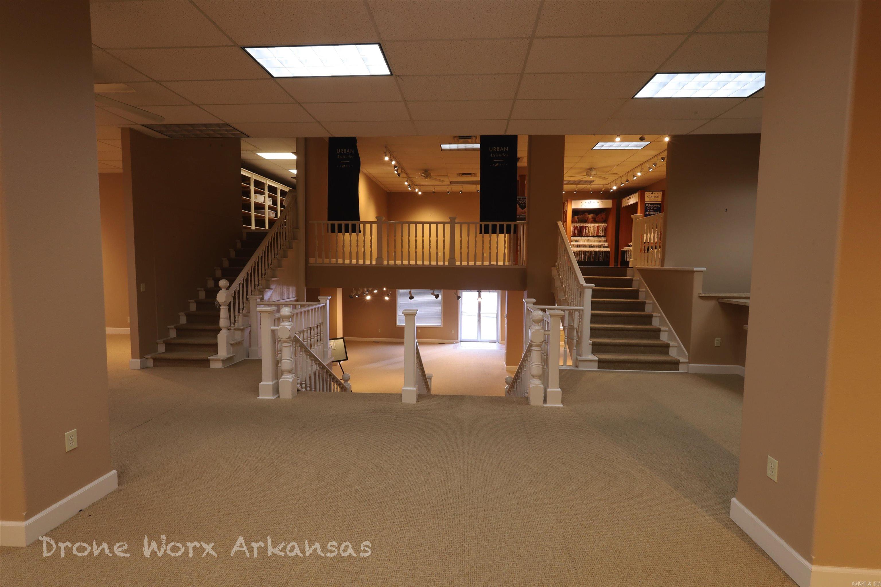 Marshall - Commercial Sale