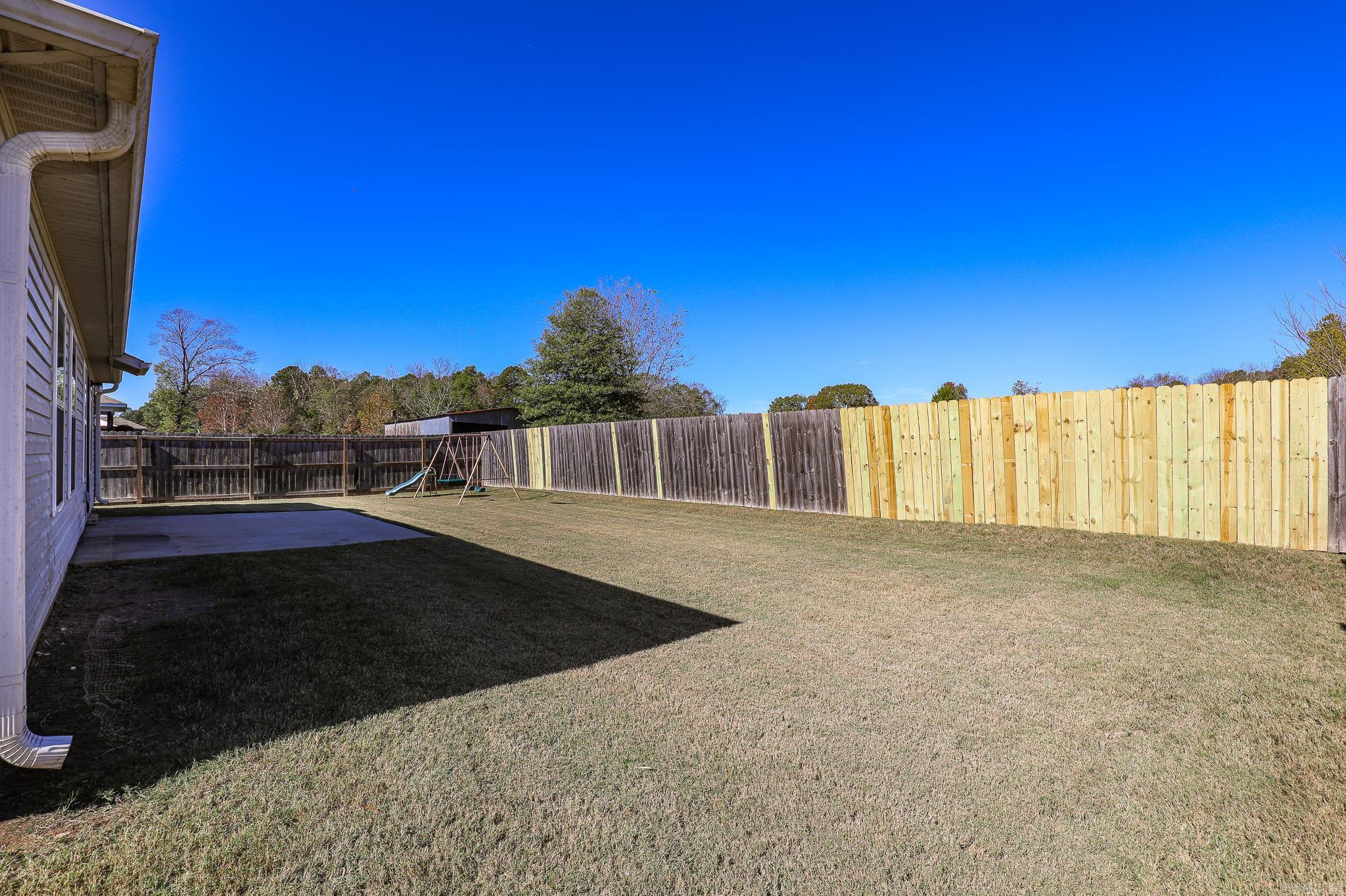 BENJAMIN GROVE - Residential