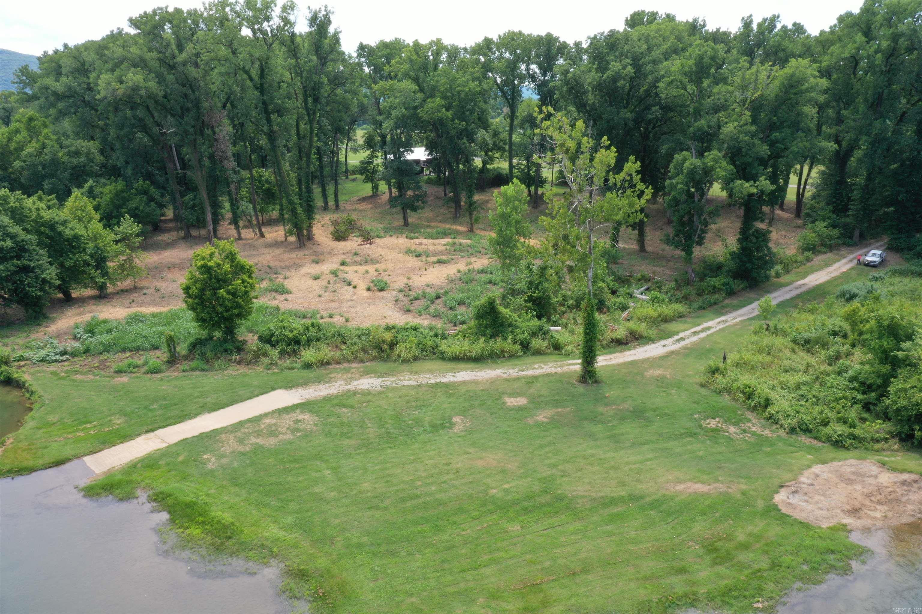 Yorktown - Land