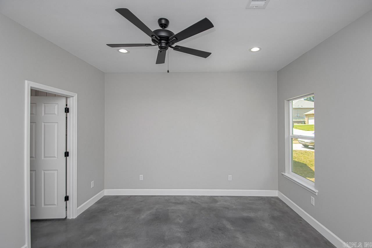 Hicks Interurban - Residential Lease