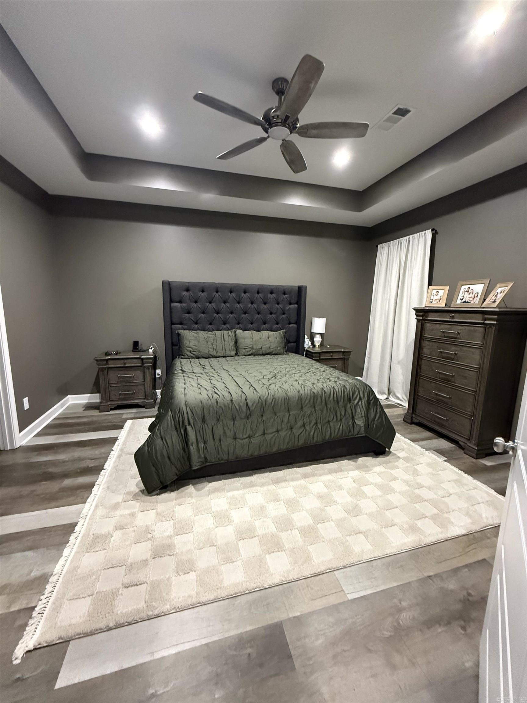 REGISTER ESTATES - Residential