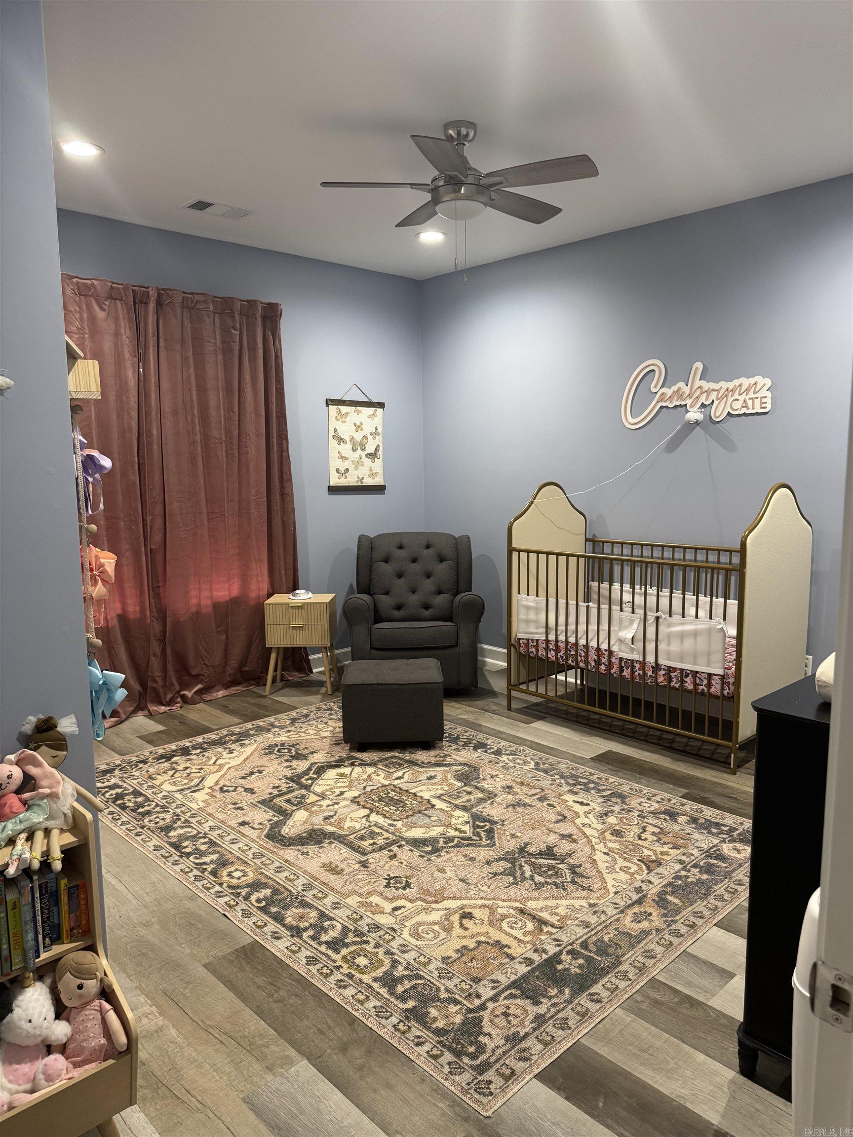 REGISTER ESTATES - Residential