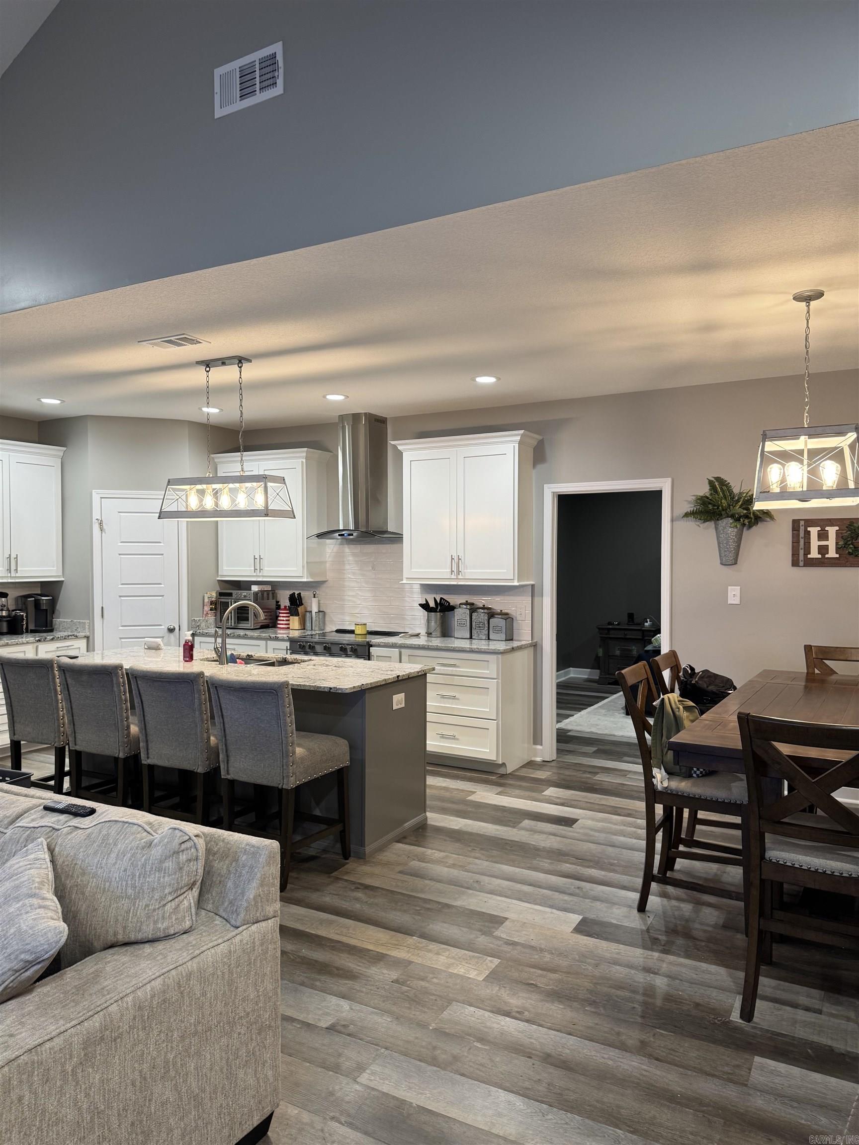 REGISTER ESTATES - Residential