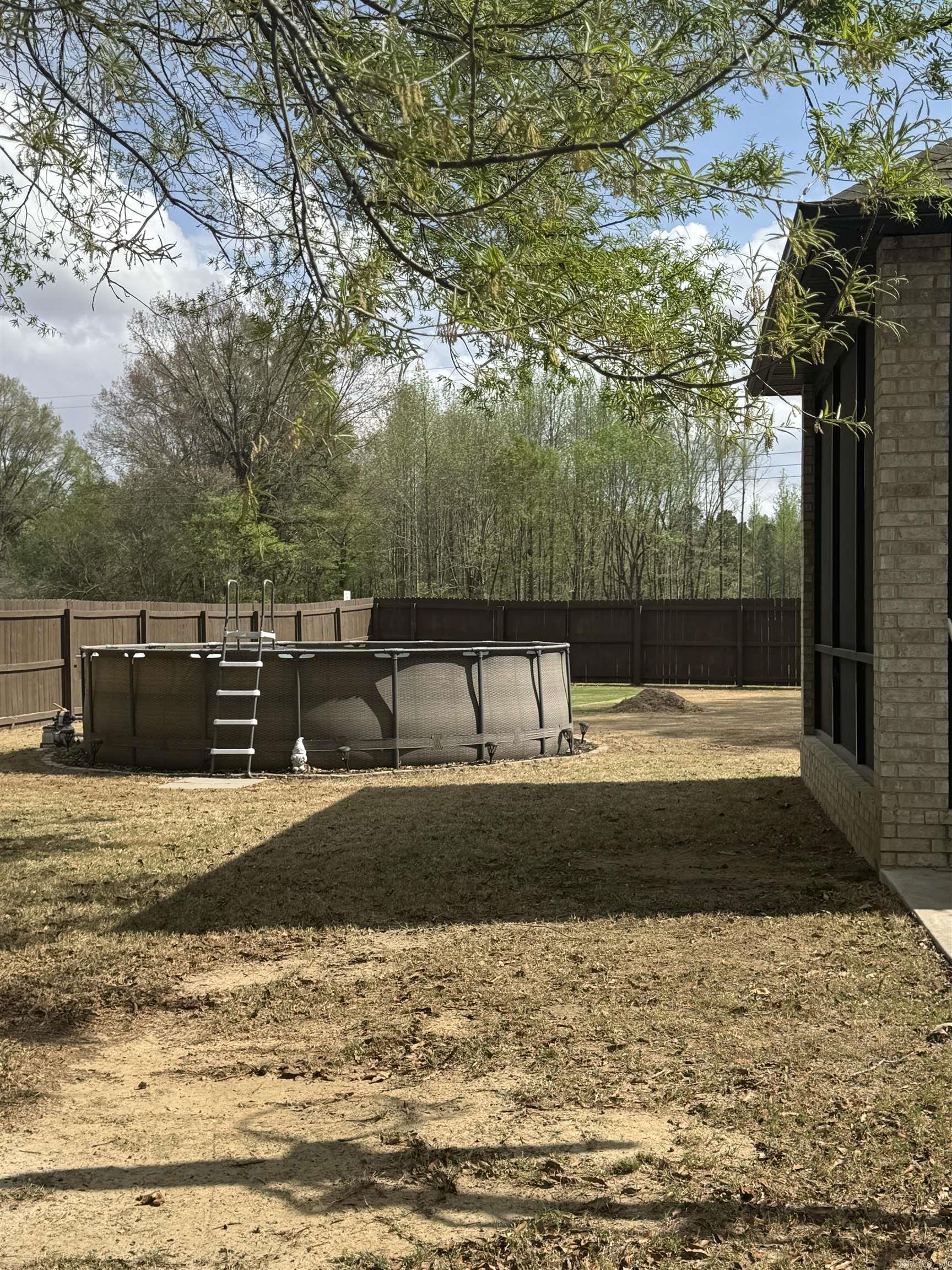 REGISTER ESTATES - Residential