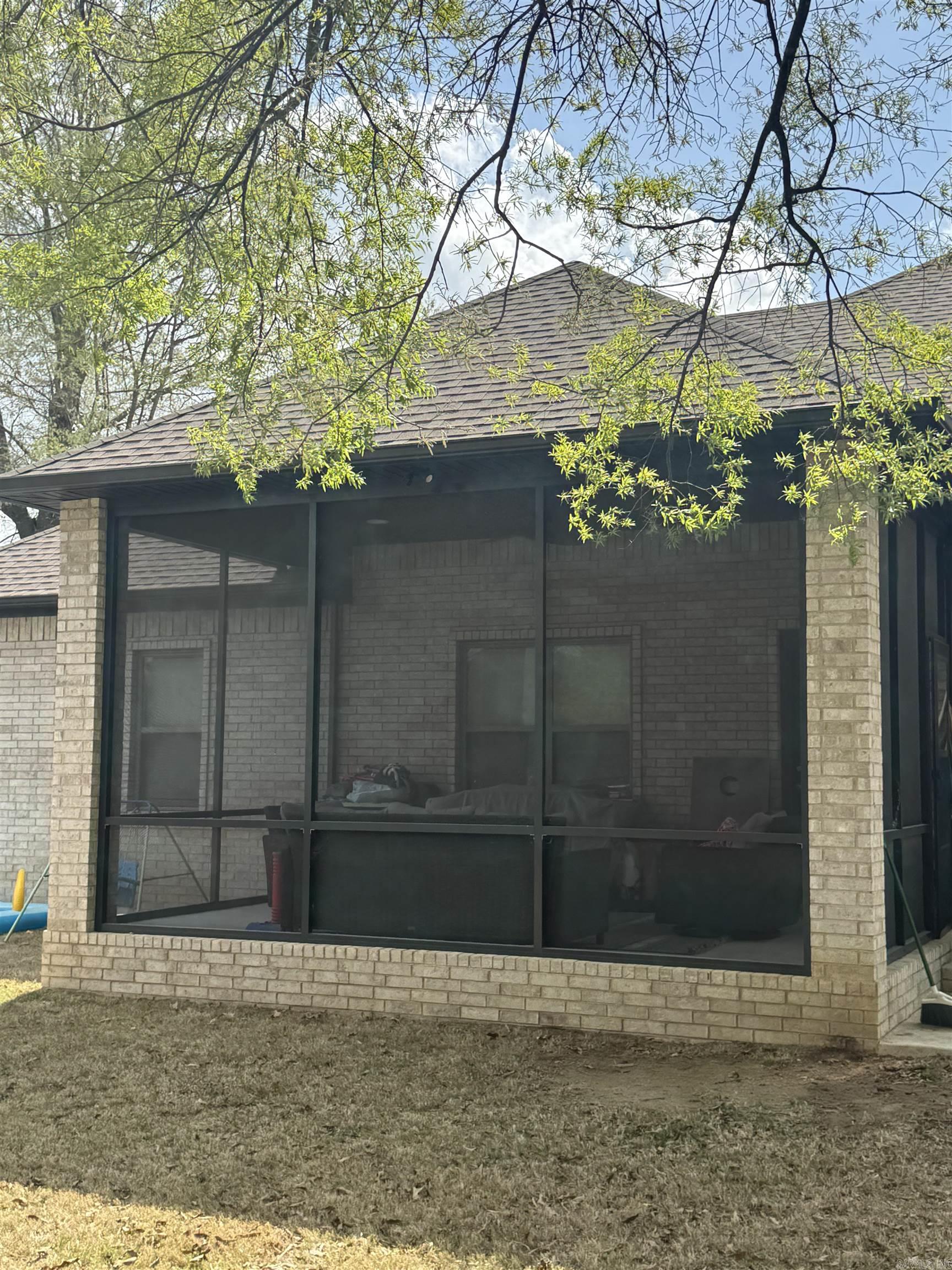 REGISTER ESTATES - Residential