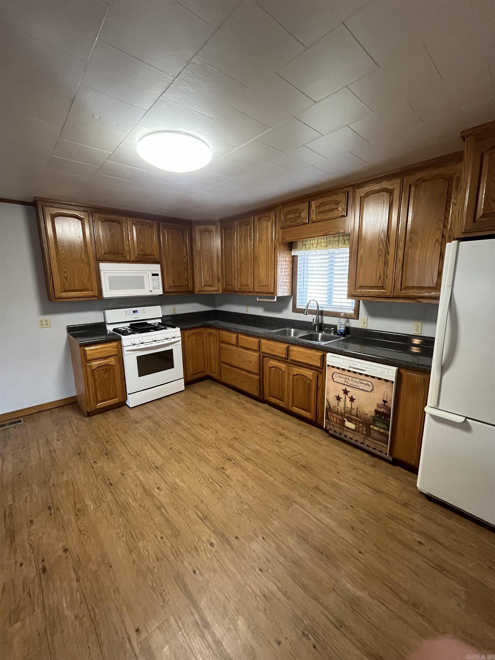 PILOT HILL - Residential